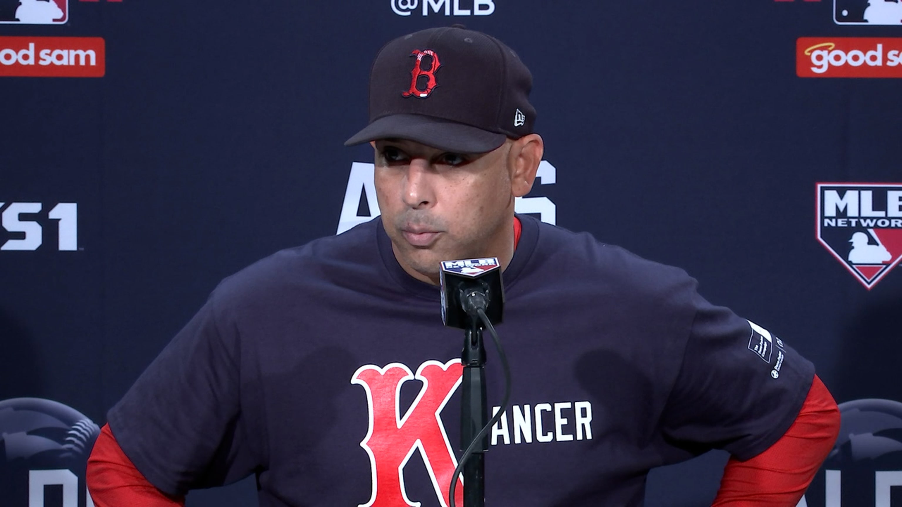 Alex Cora briefly pulls Boston Red Sox off field after fan hits