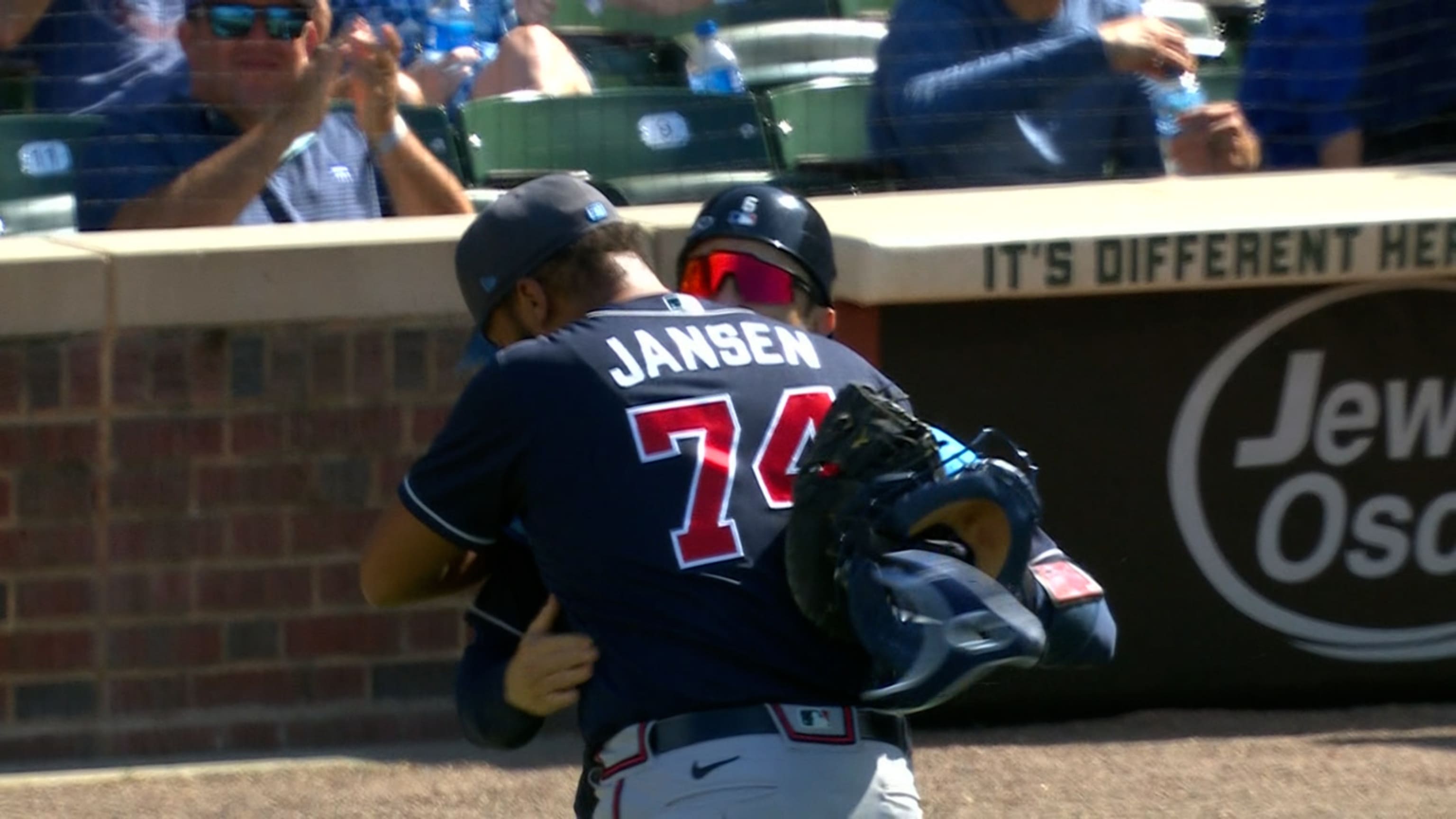 Travis d'Arnaud's 2 homers, 6 RBIs lead Braves over Rockies