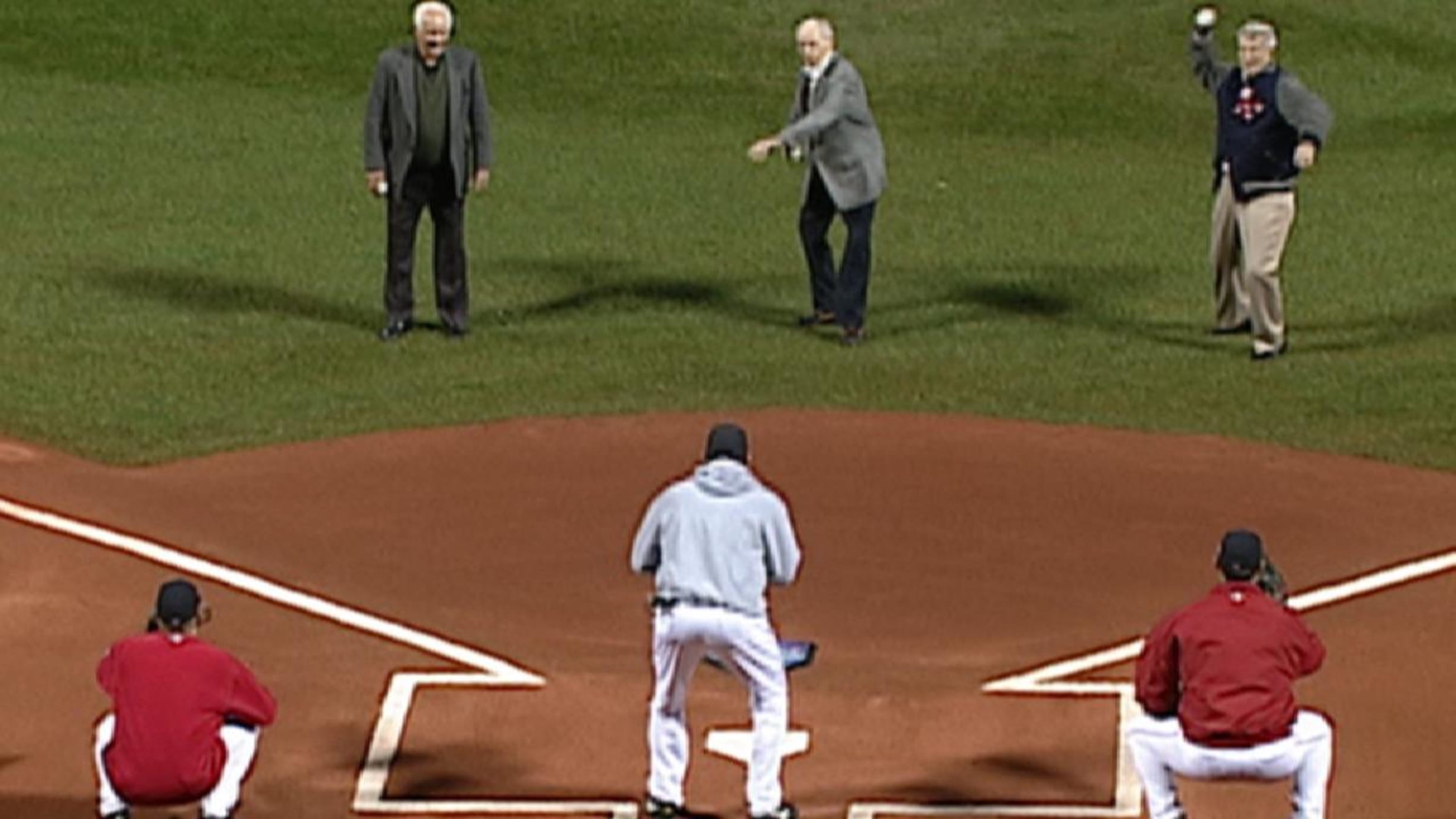 Sox legends toss first pitch