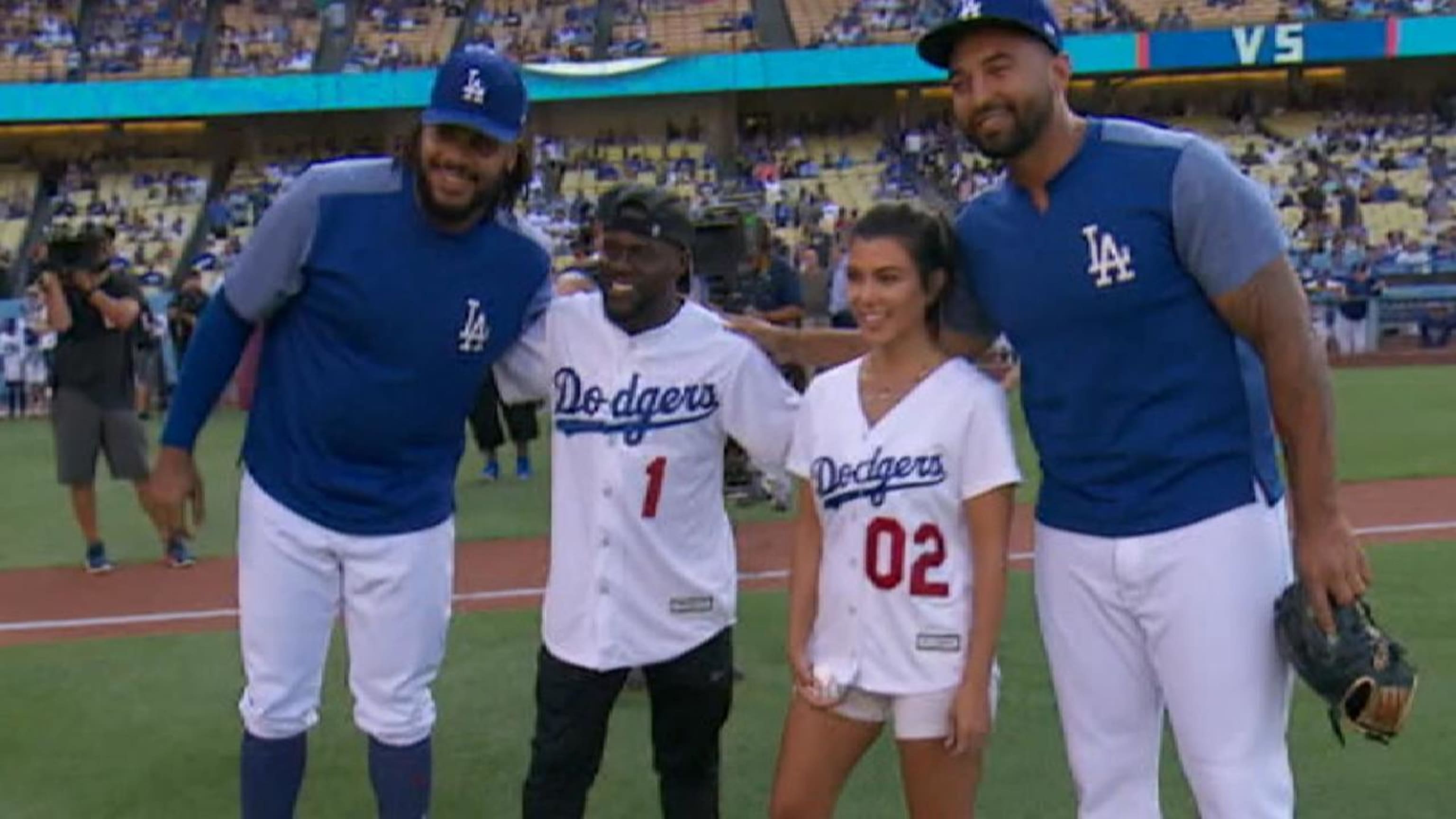 kourtney kardashian throw