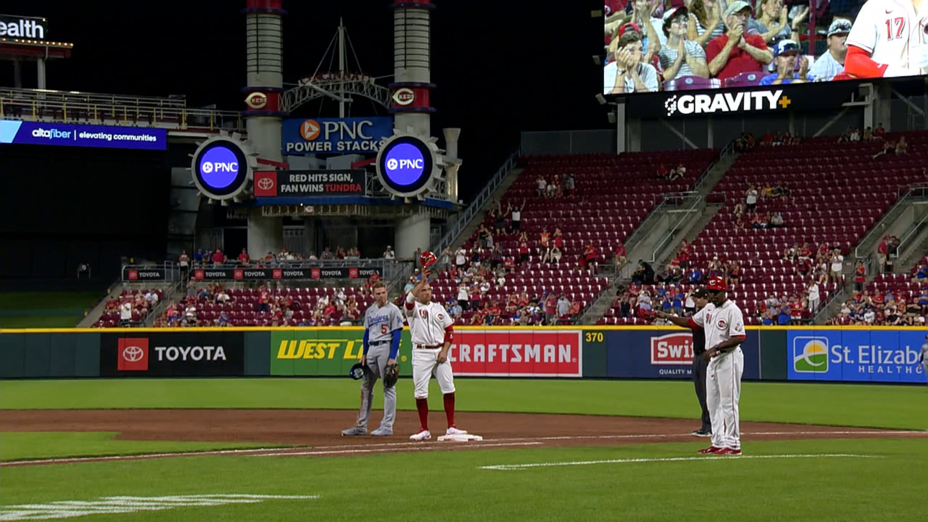 Mil hits para Votto en casa