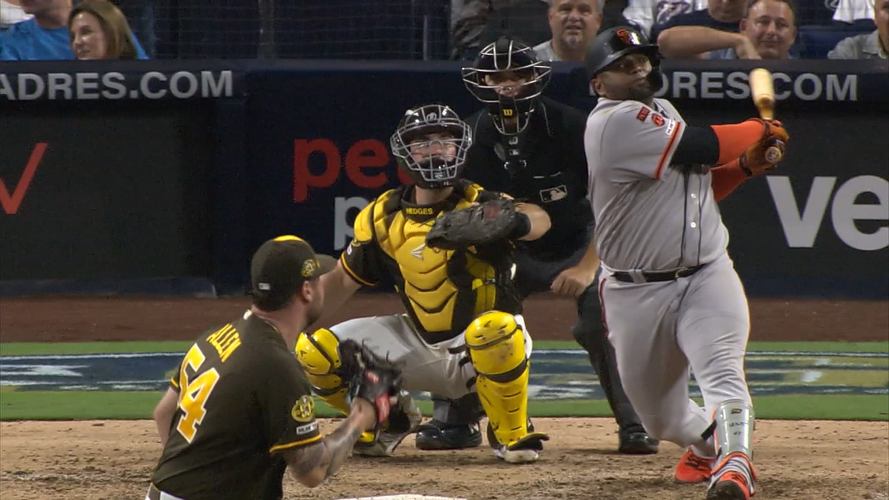 Pablo Sandoval meets baby from clutch homer