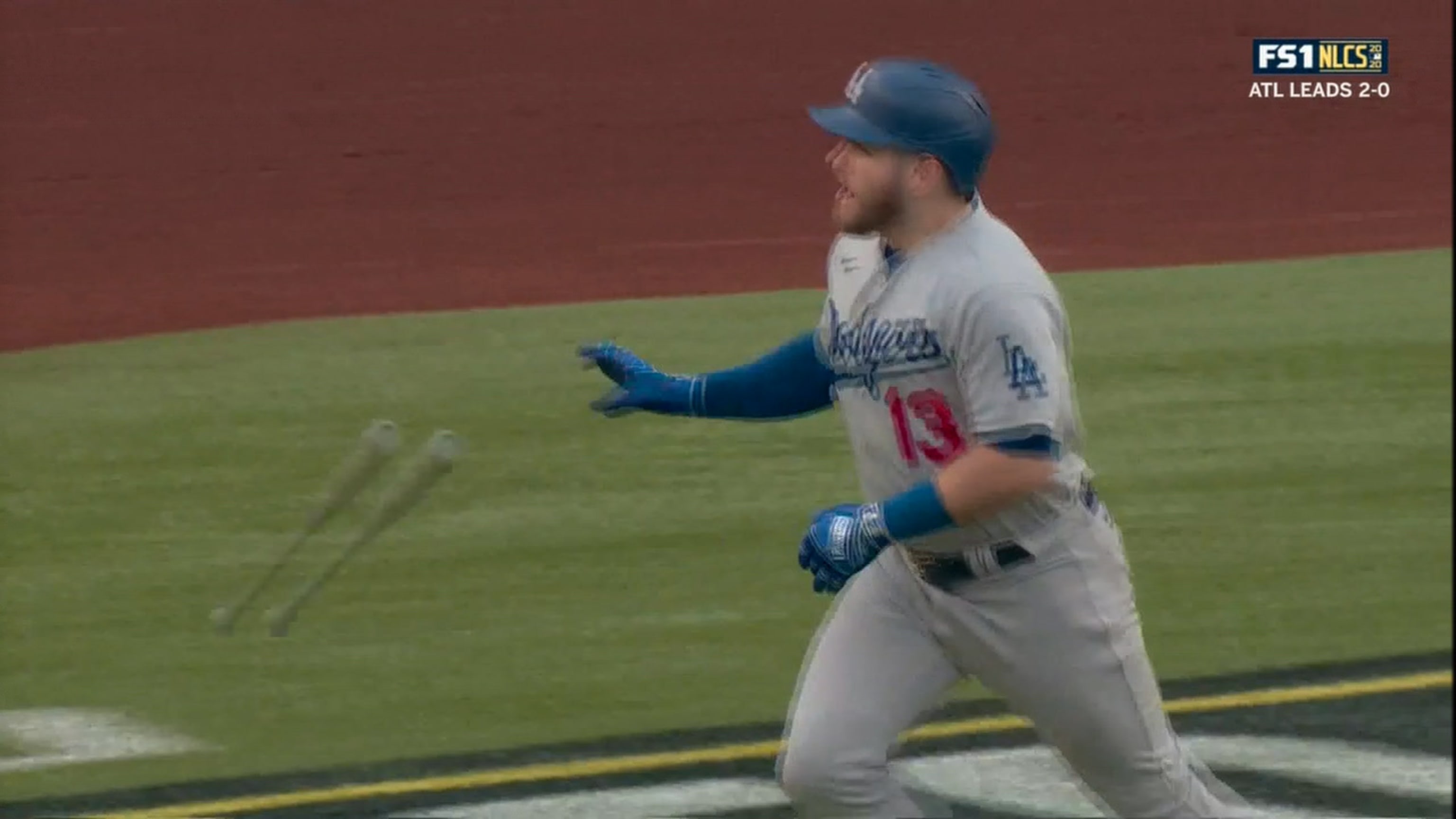 Muncy sacude grand slam