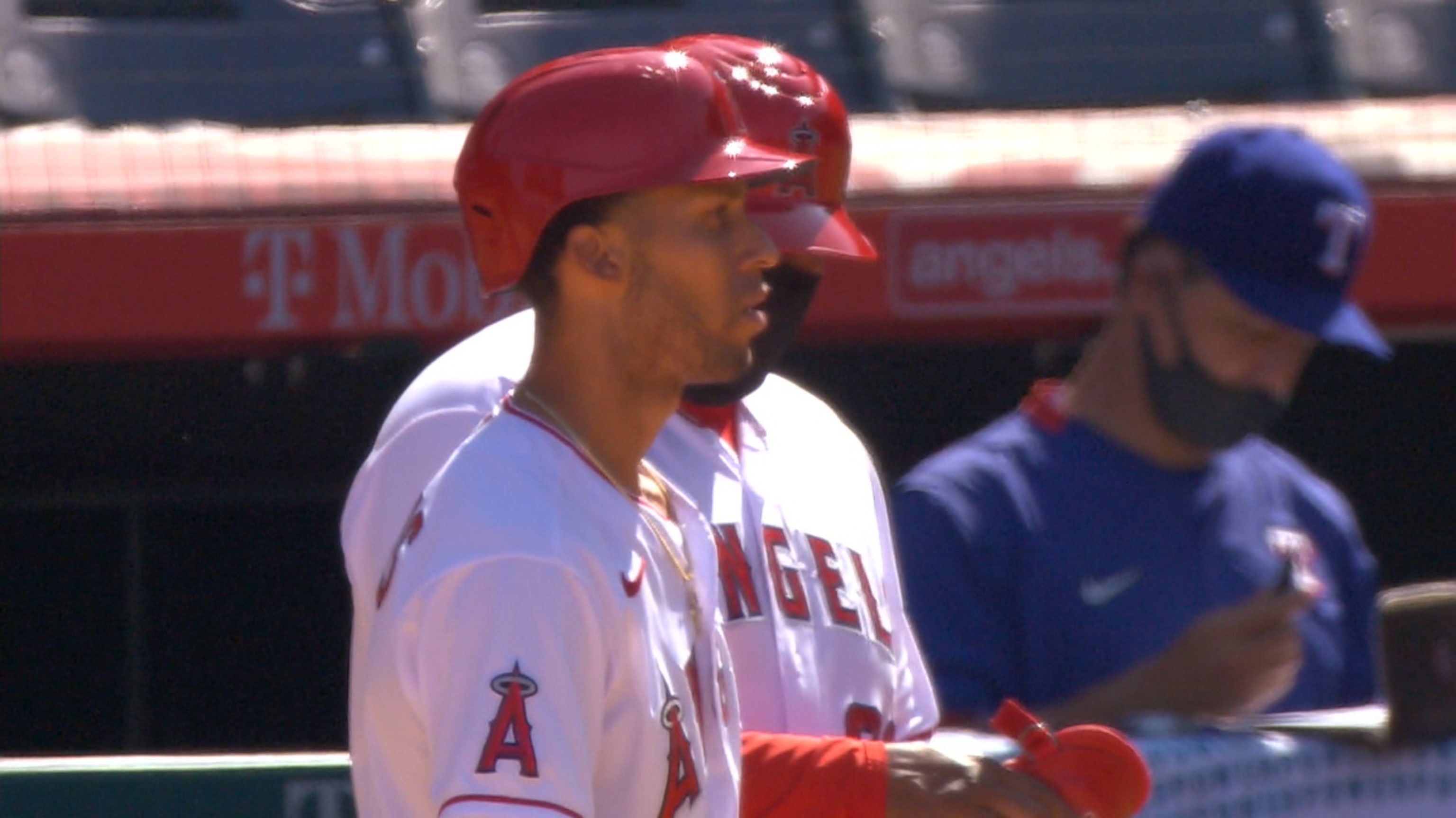 Angels shortstop Andrelton Simmons opts out of playing the rest of