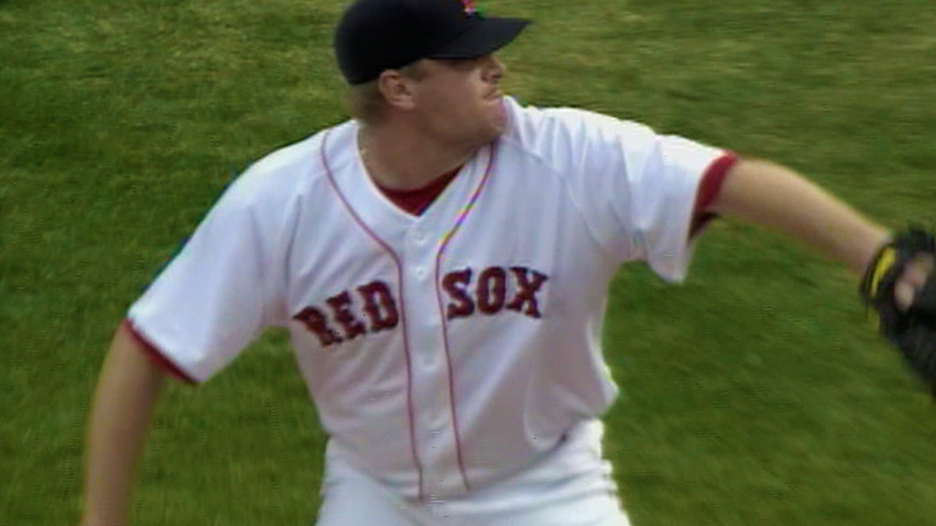 Wife of Red Sox legend lambastes Curt Schilling for revealing ex