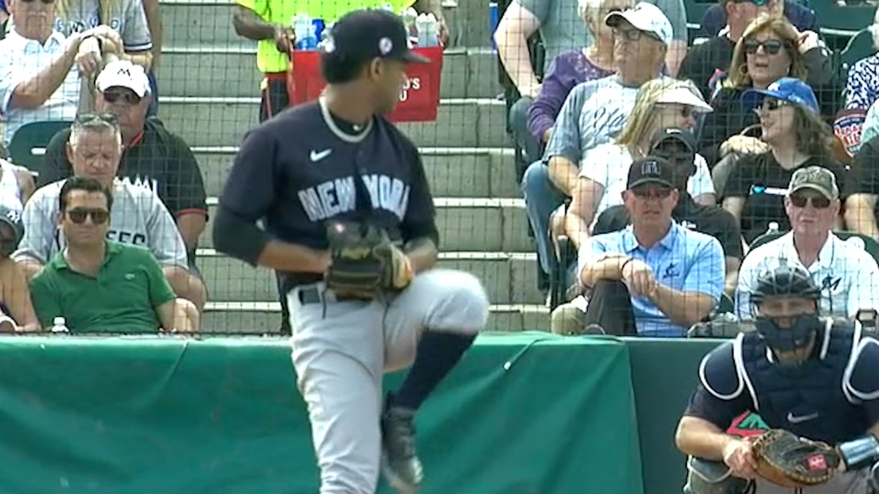 Deivi García lanza 3.1 innings