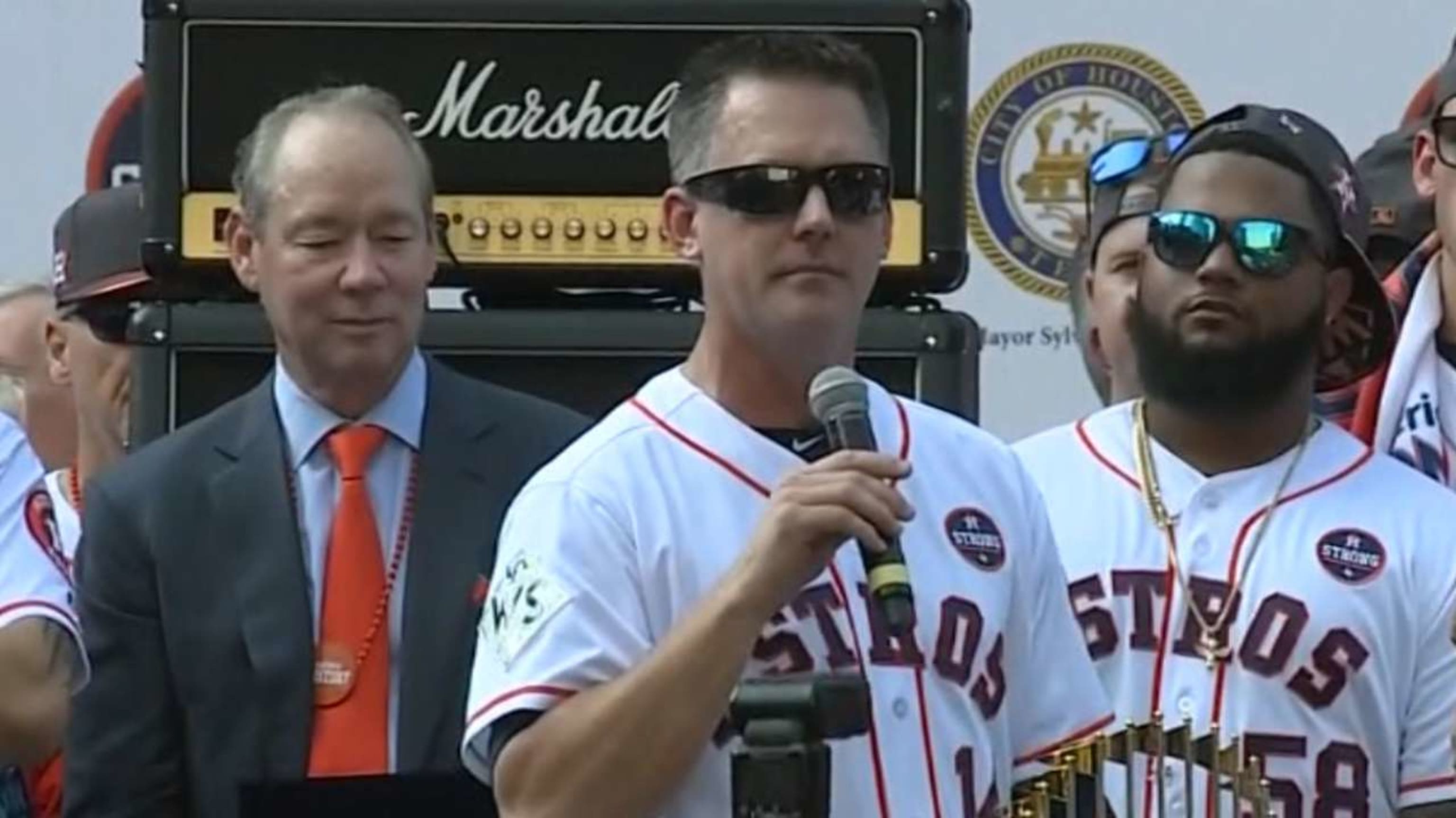 2017 World Series: Thousands celebrate Houston Astros' first title in  downtown parade 