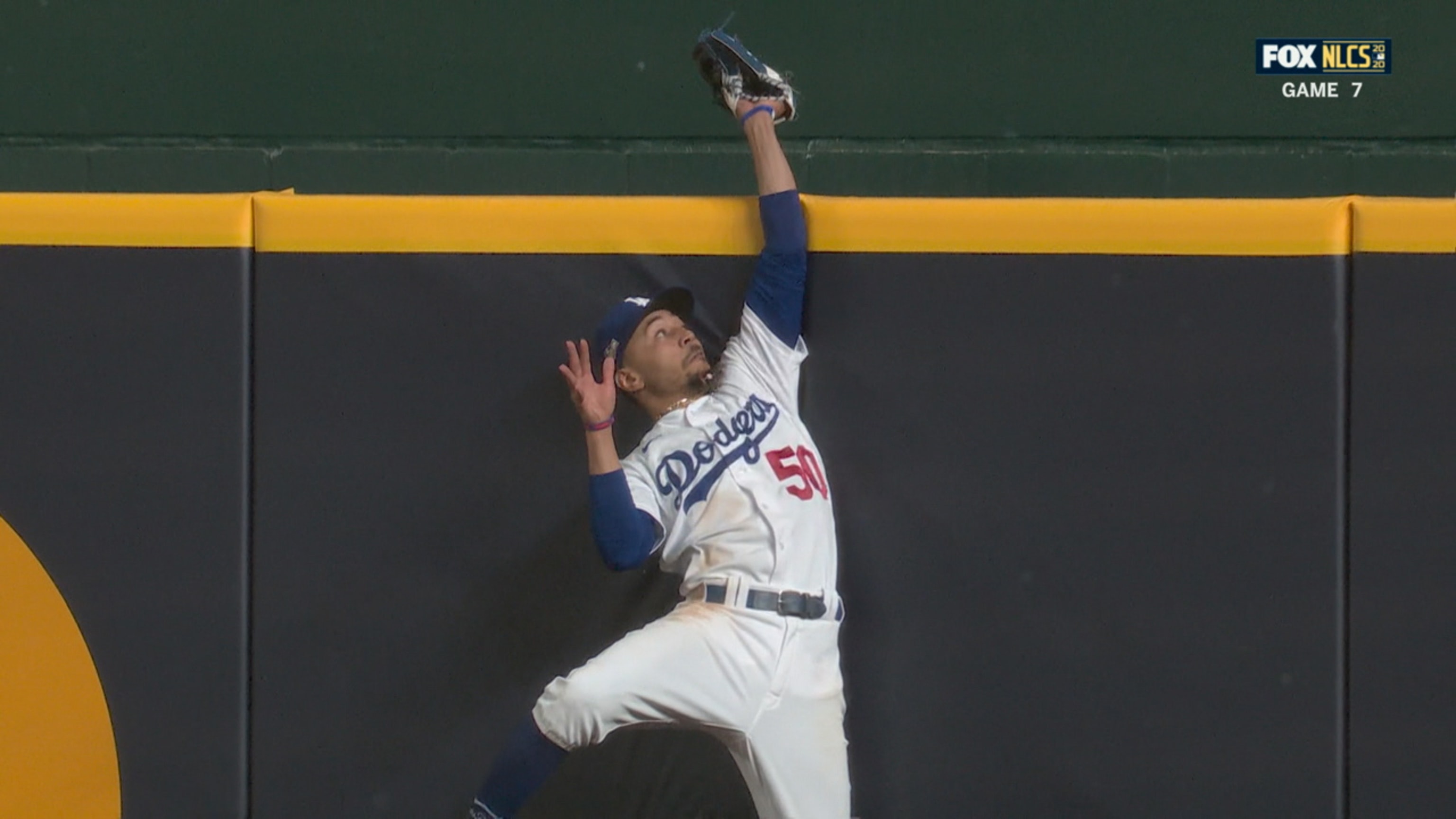 Mookie Betts se roba un jonrón&nbsp;