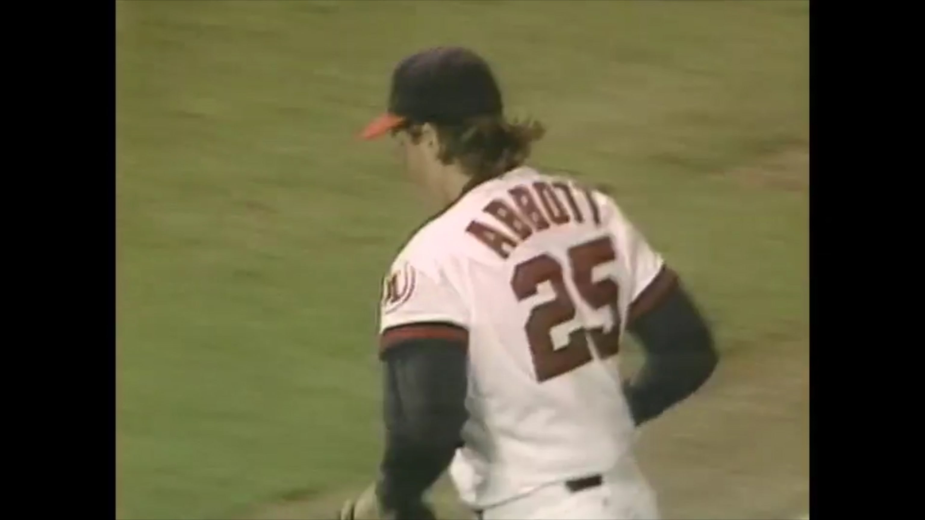 Abbott brilla con el guante