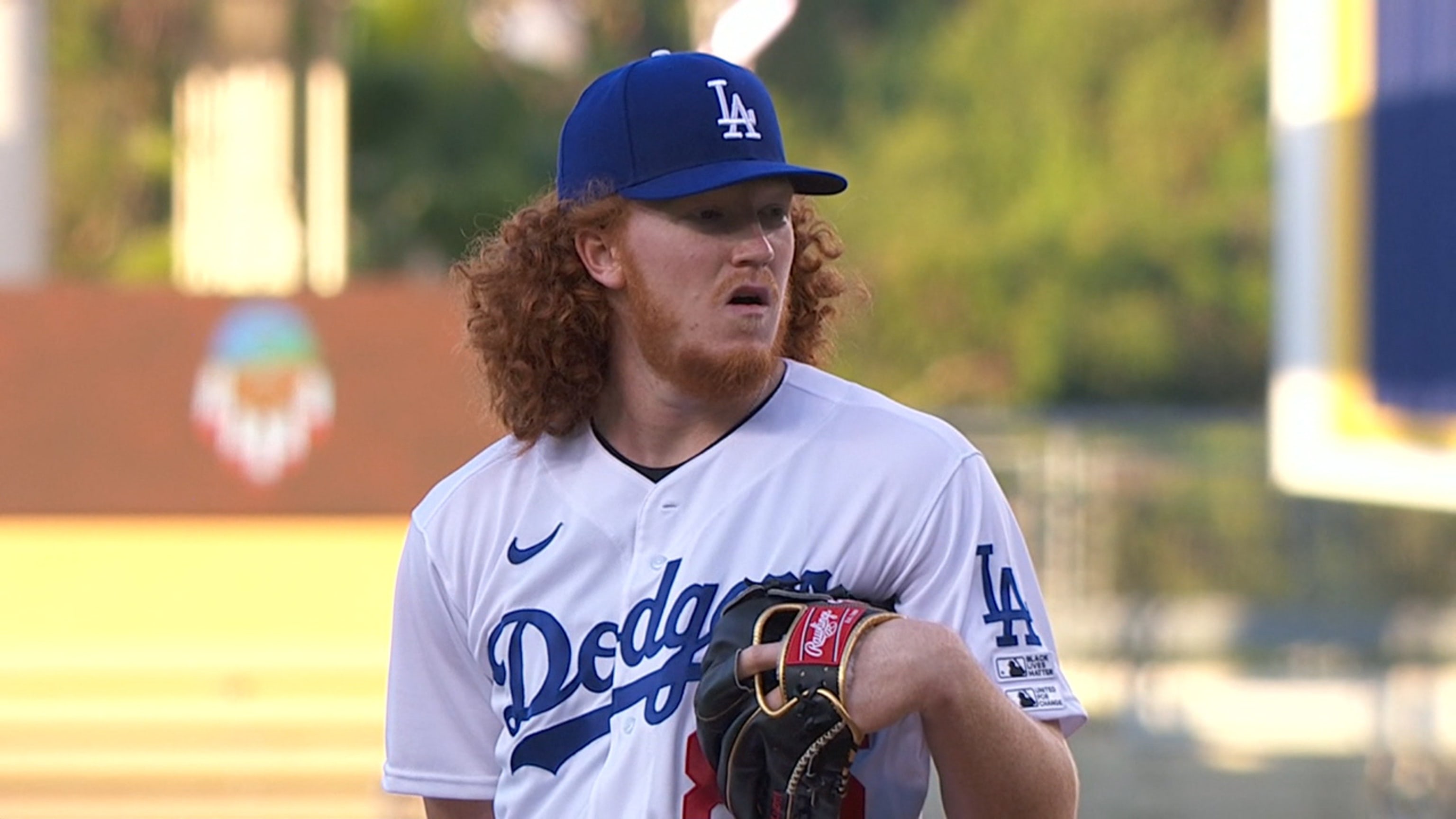 Dustin May poncha a cuatro