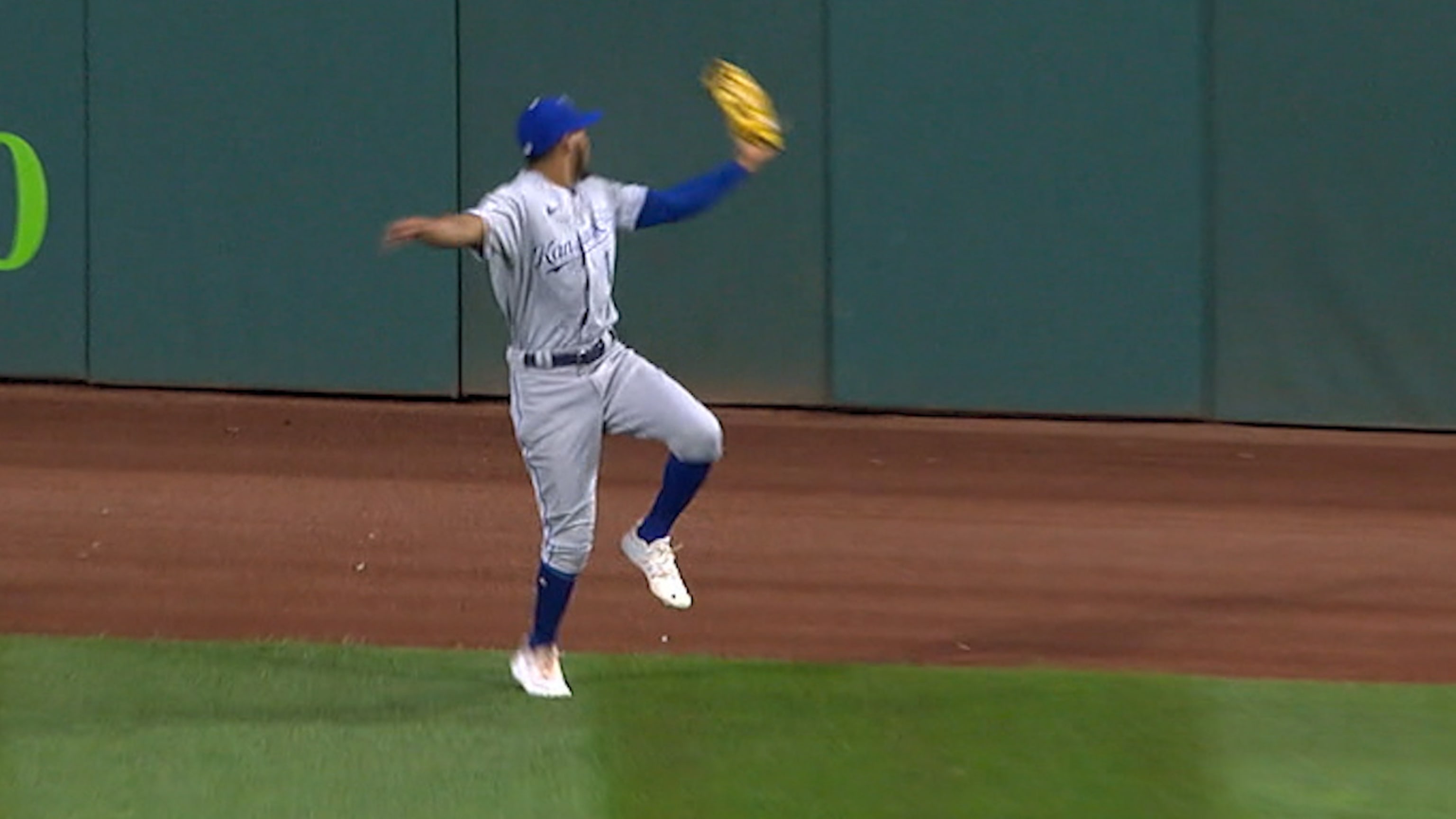 Edward Olivares' long catch 