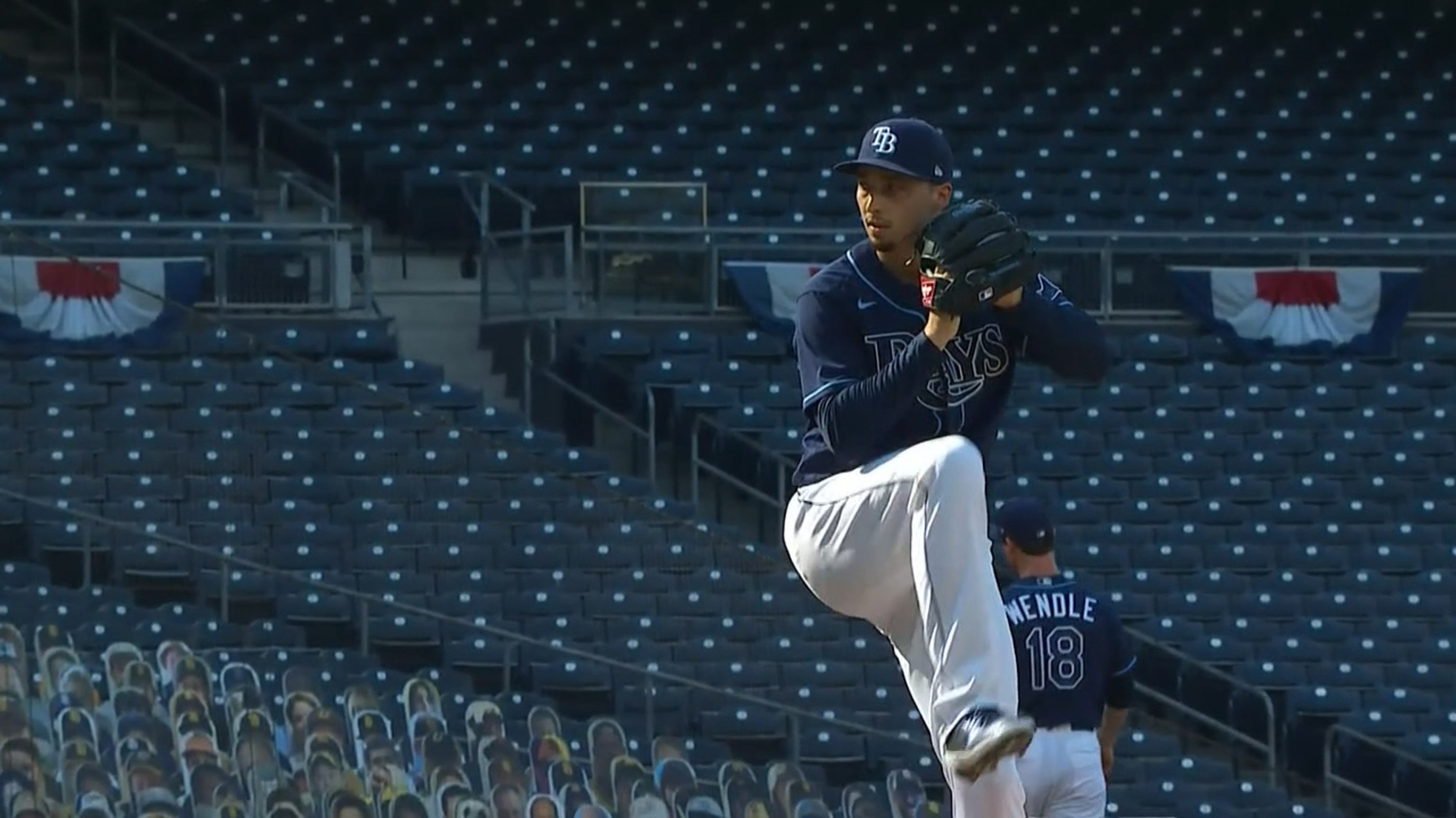 Blake Snell suma cuatro ponches