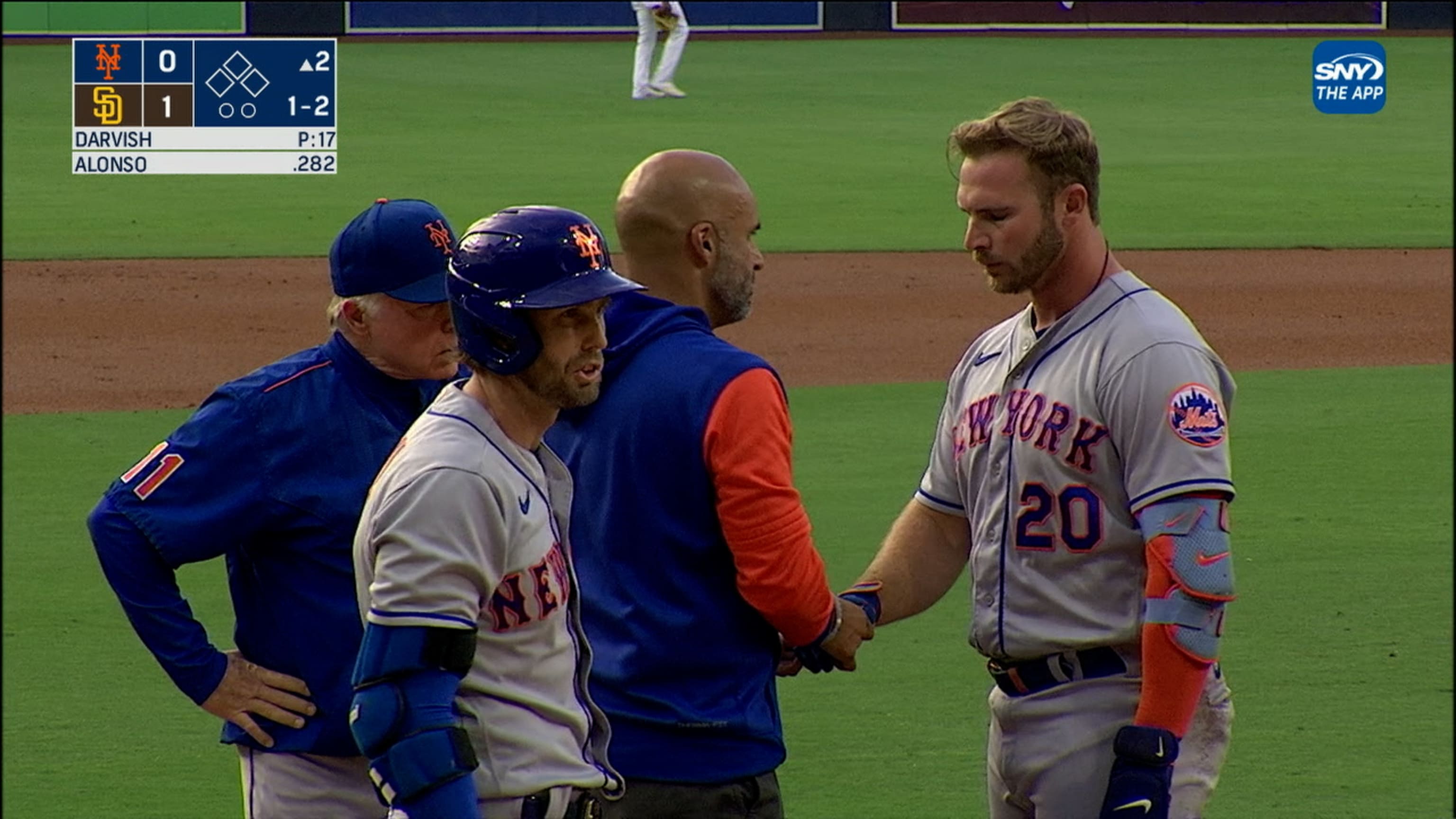 Pete Alonso exits with wrist injury in Mets' game vs. Braves