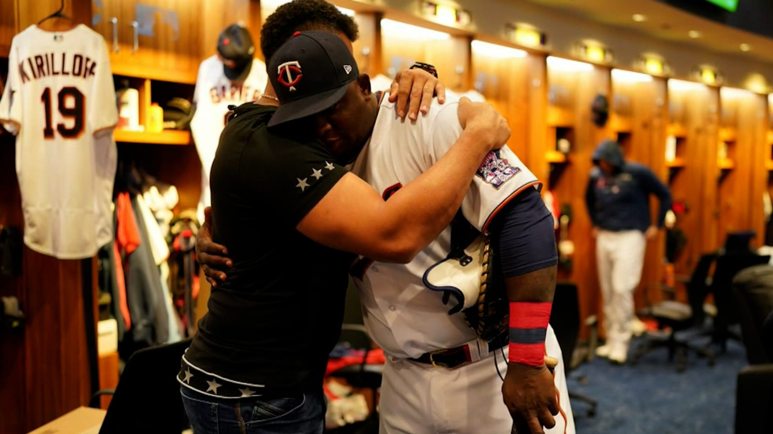 Sanó usa los pantalones de Cruz