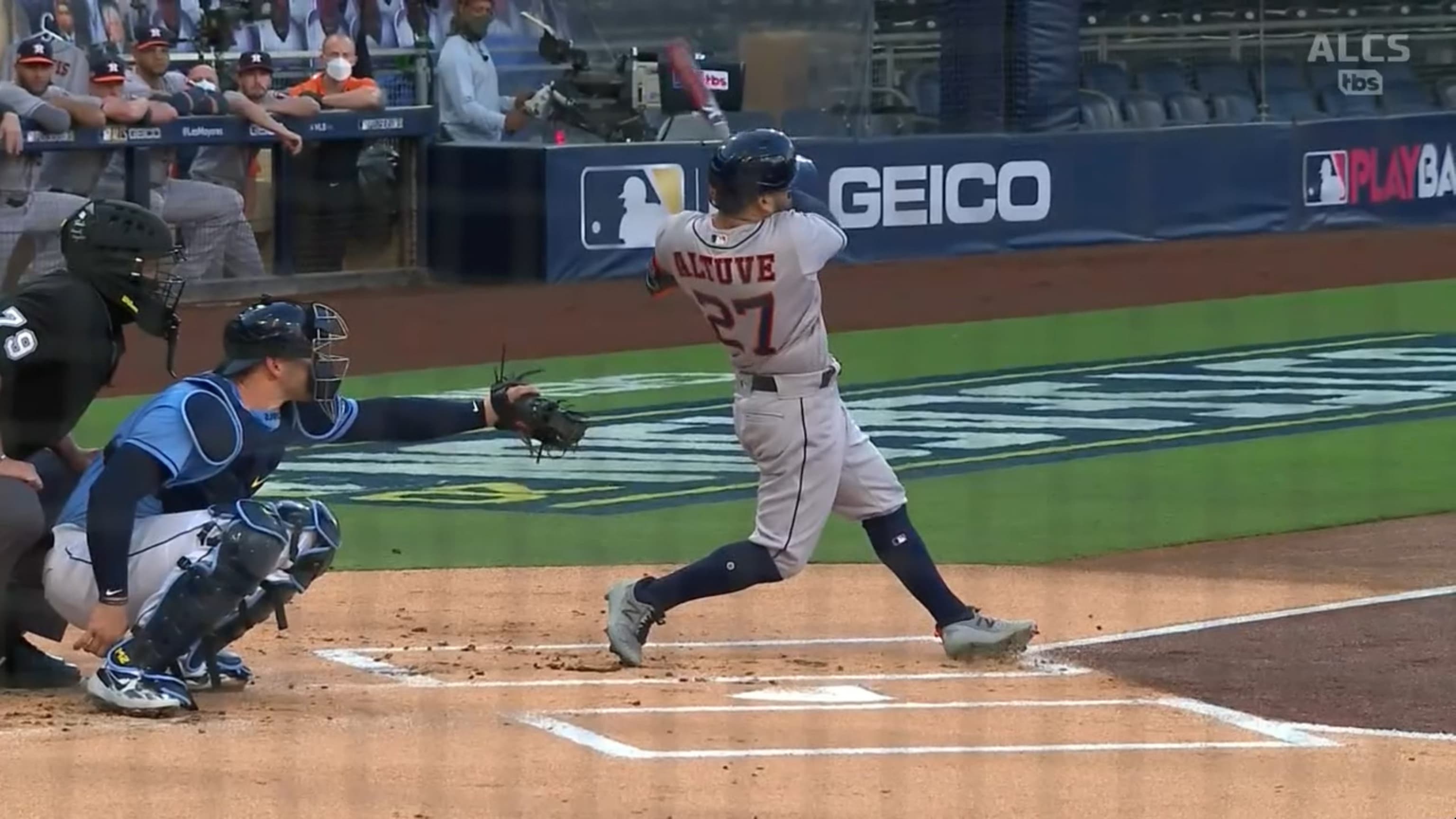 Jose Altuve's solo home run