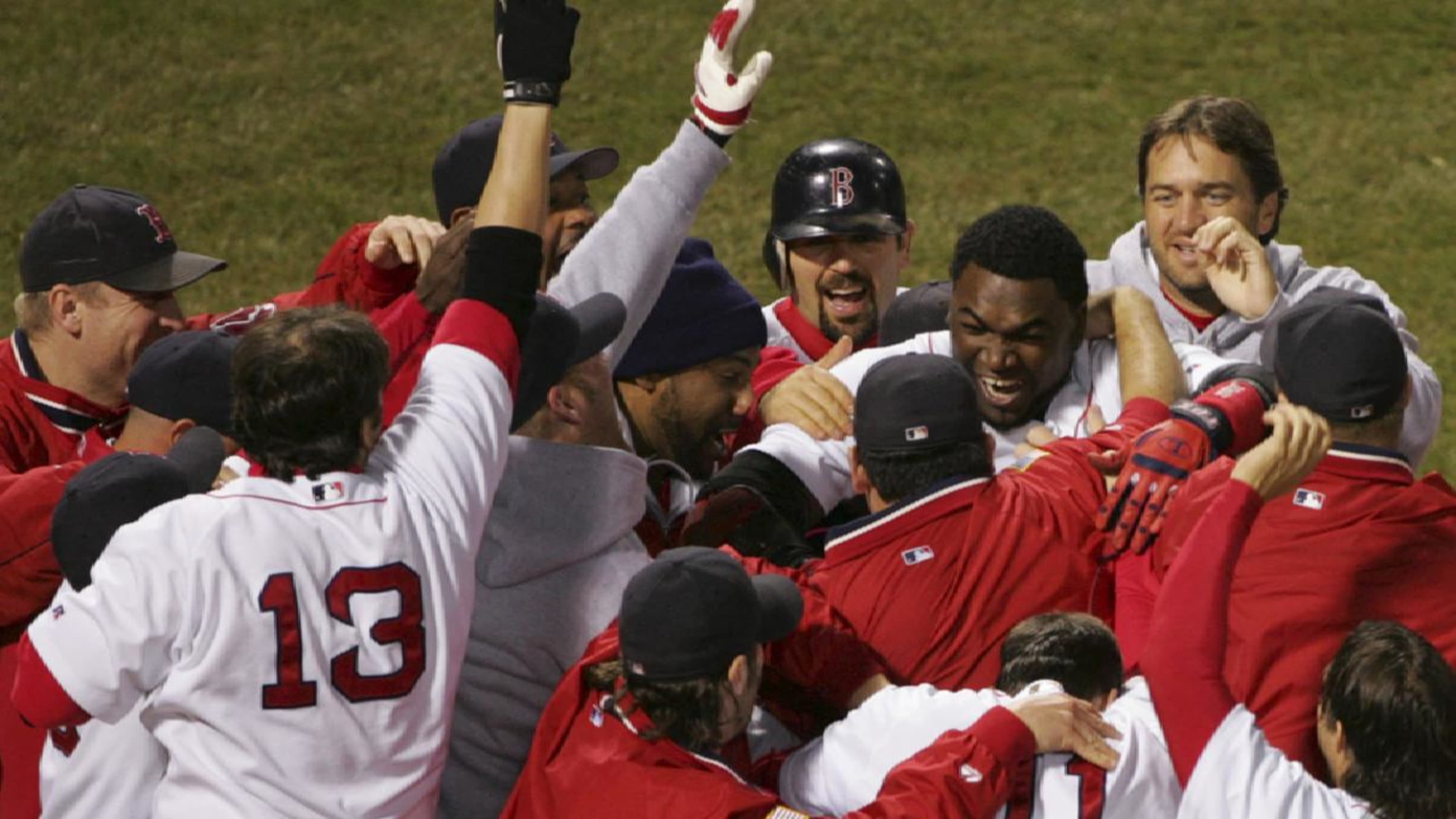 ALCS Gm3: Red Sox Martiez, Ramirez, Yankees Clemens, Zimmer in  benches-clearing 