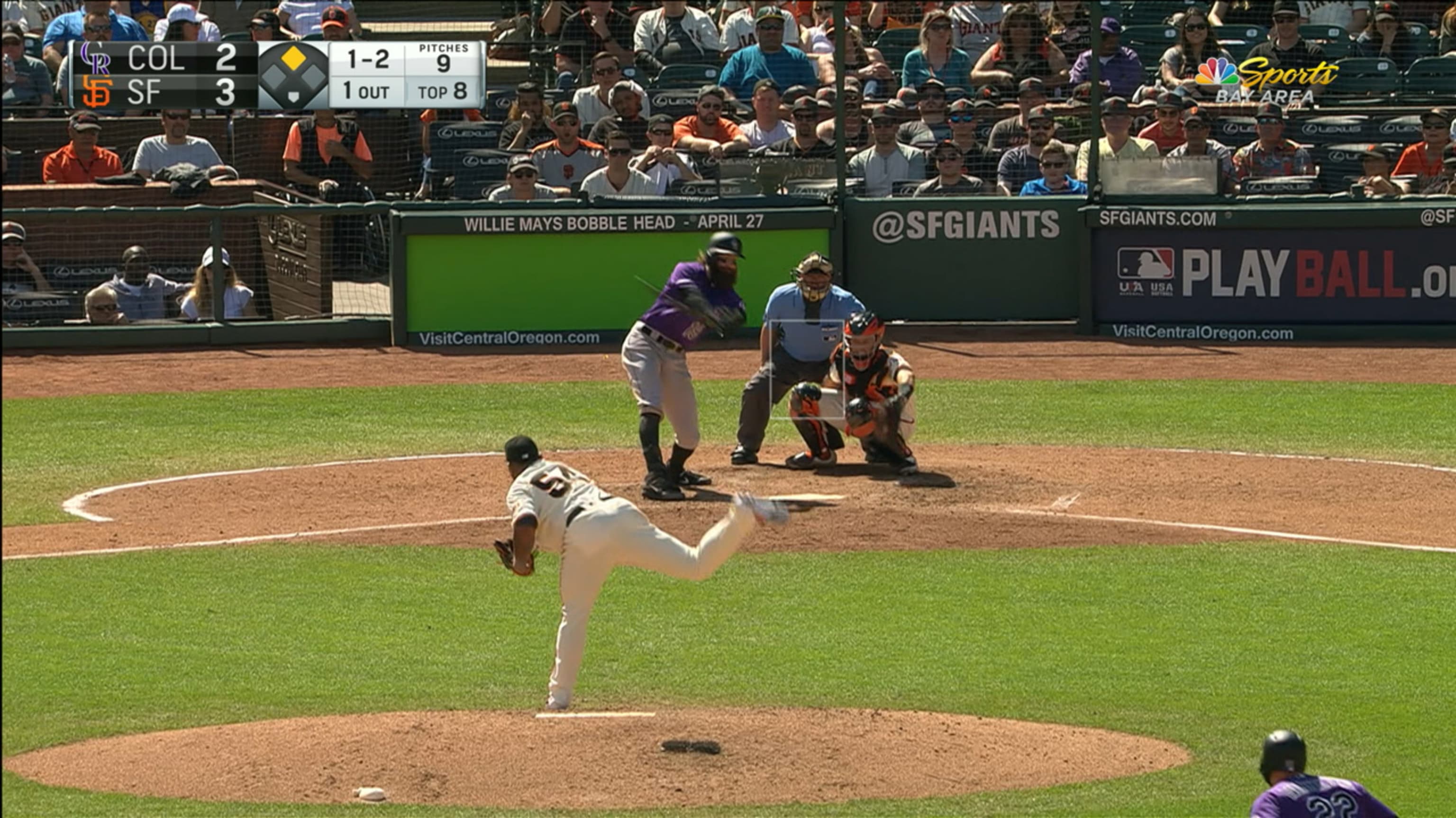 Moronta fans Blackmon