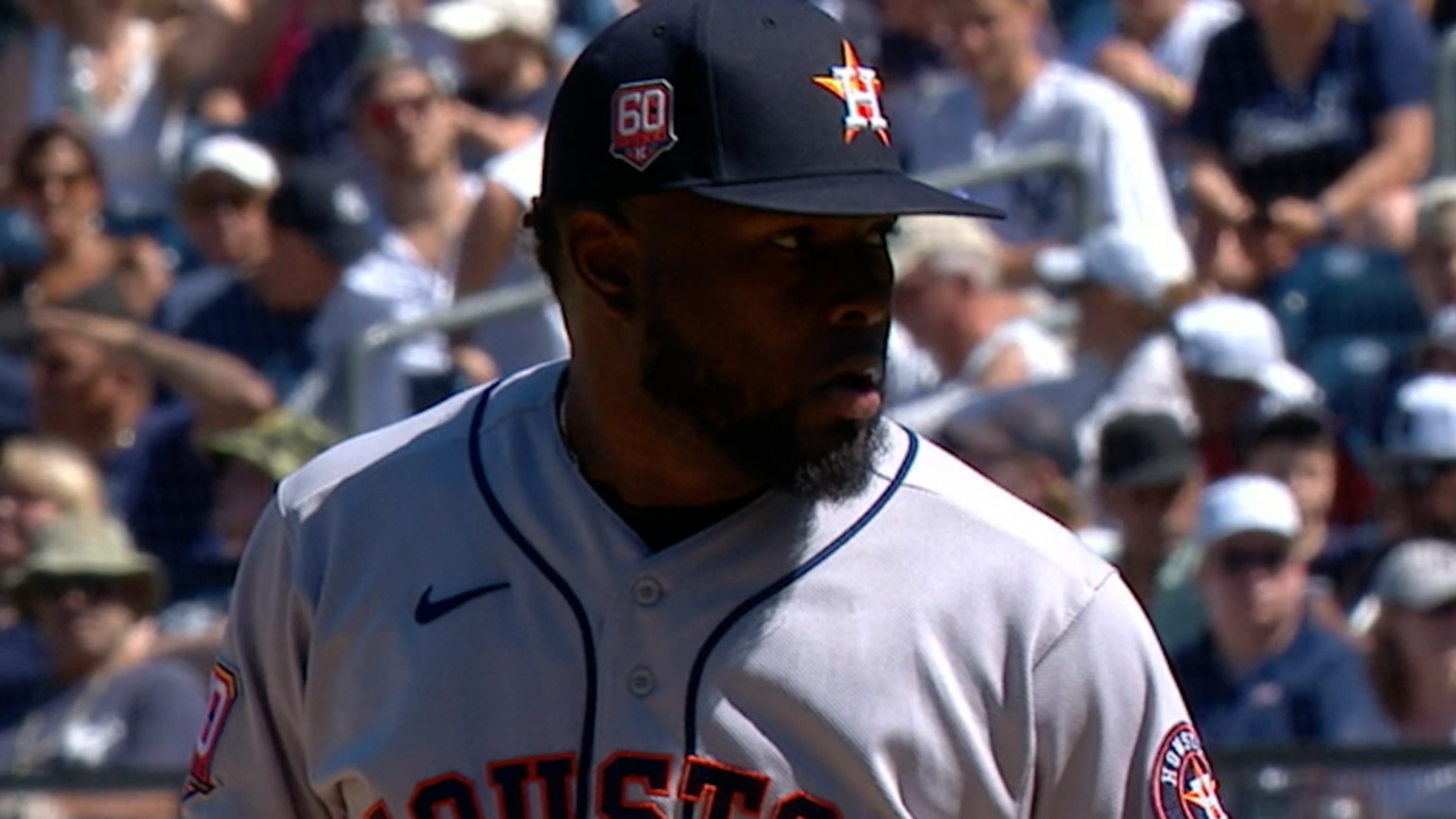 Javier lanza 7 entradas sin hits