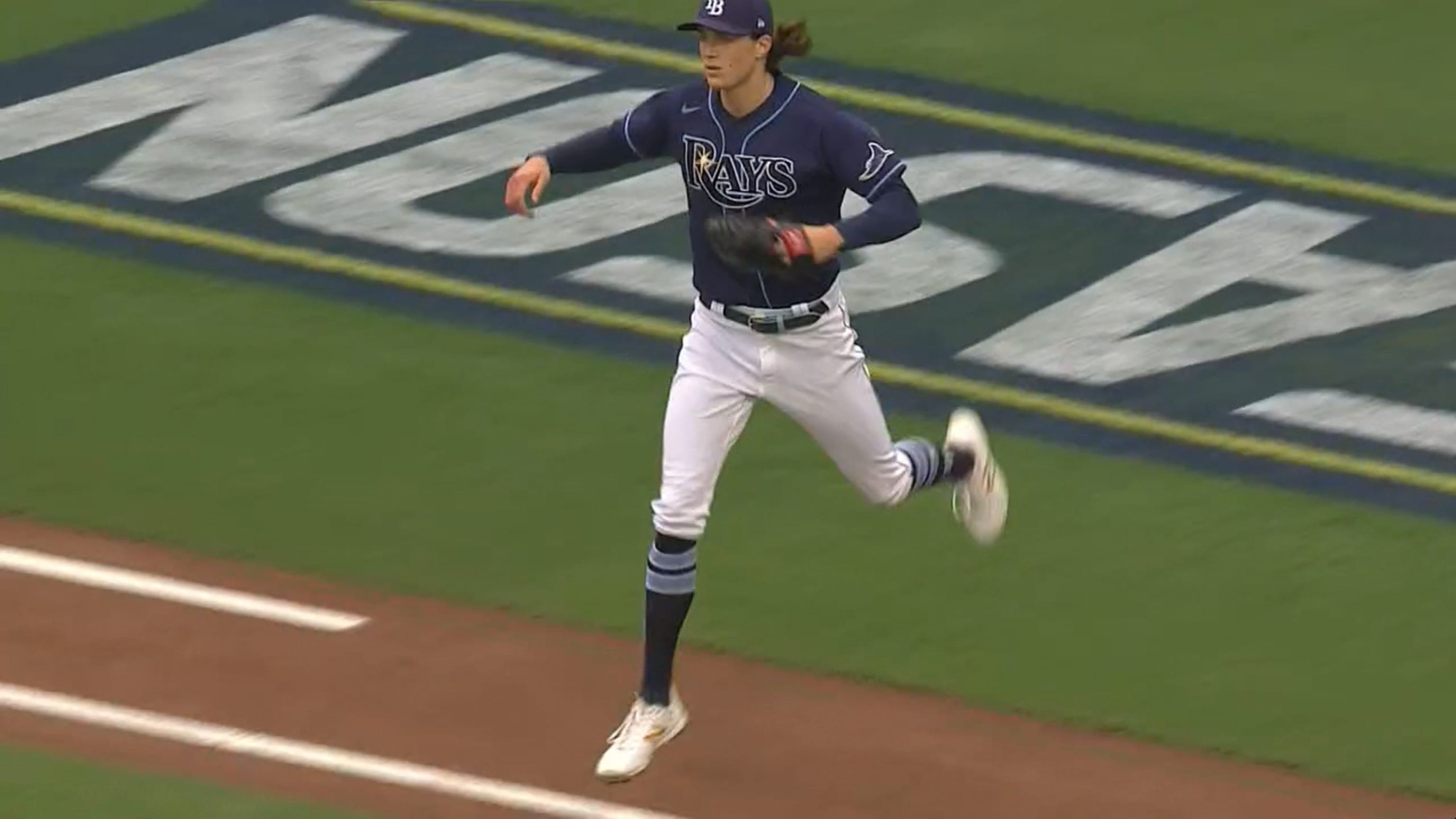 Tyler Glasnow poncha a 10