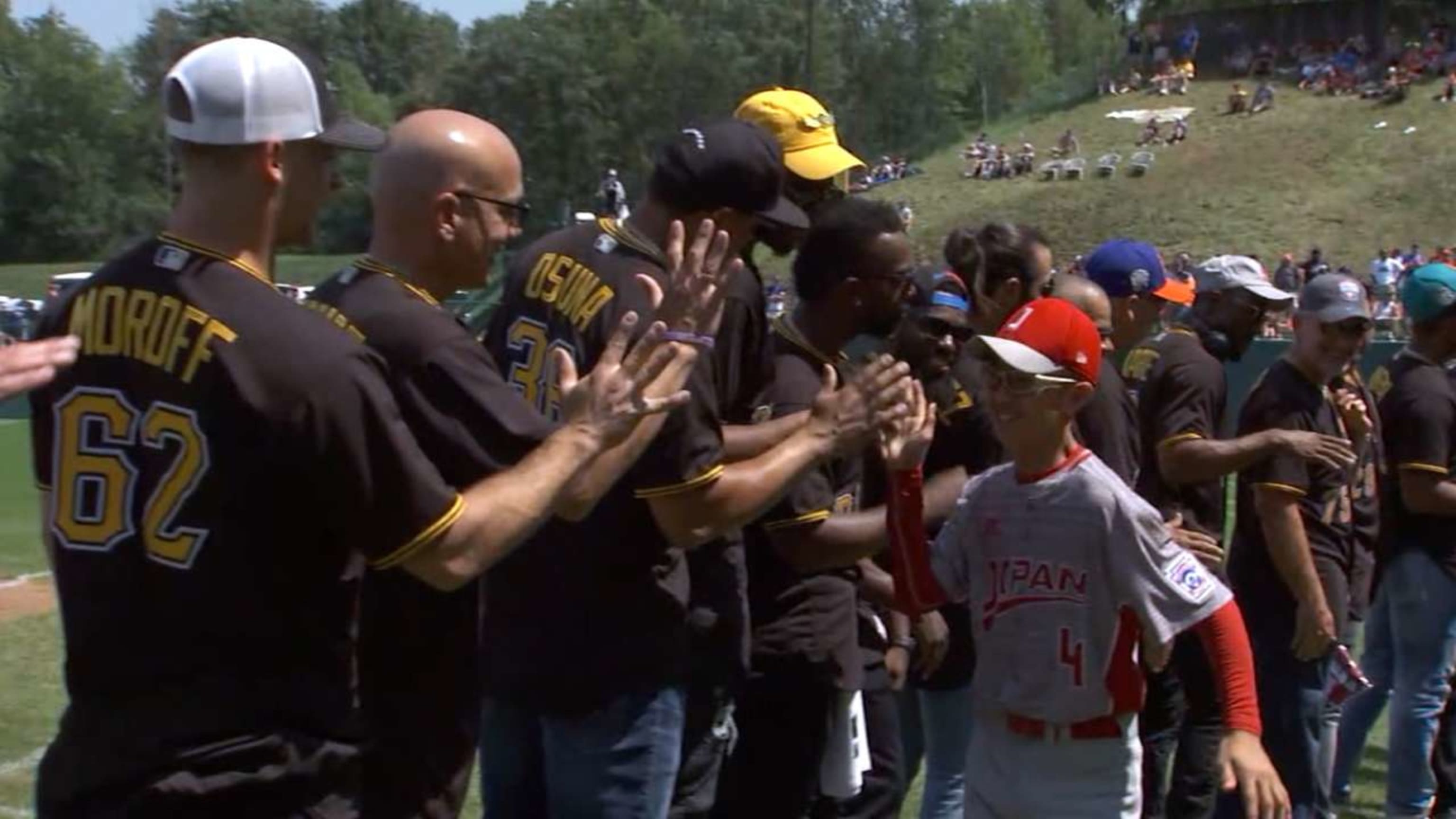 Mets, Phillies lived up LLWS experience at MLB Little League Classic