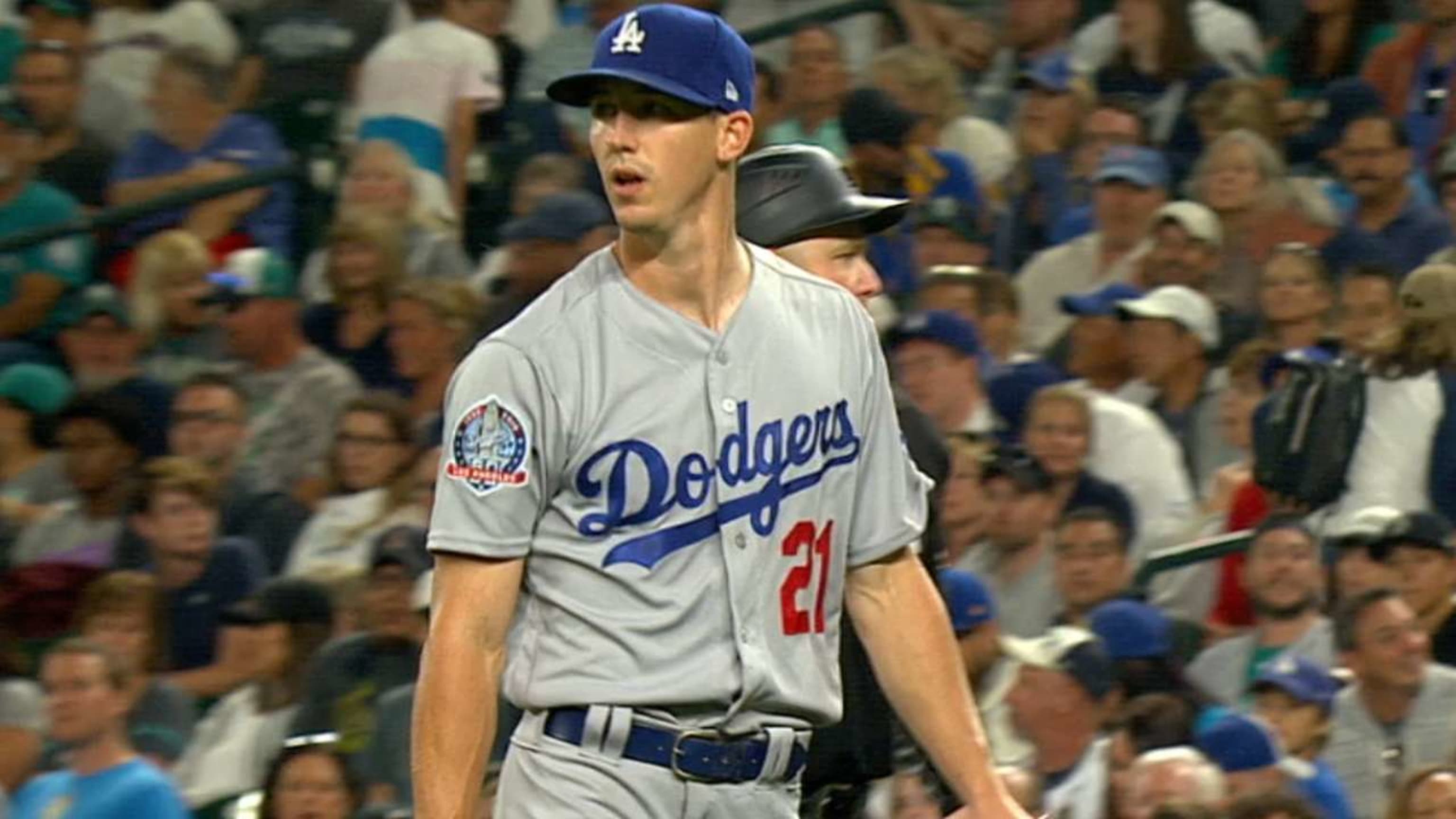 Manny Machado hits 2 of Dodgers' 5 HRs in win