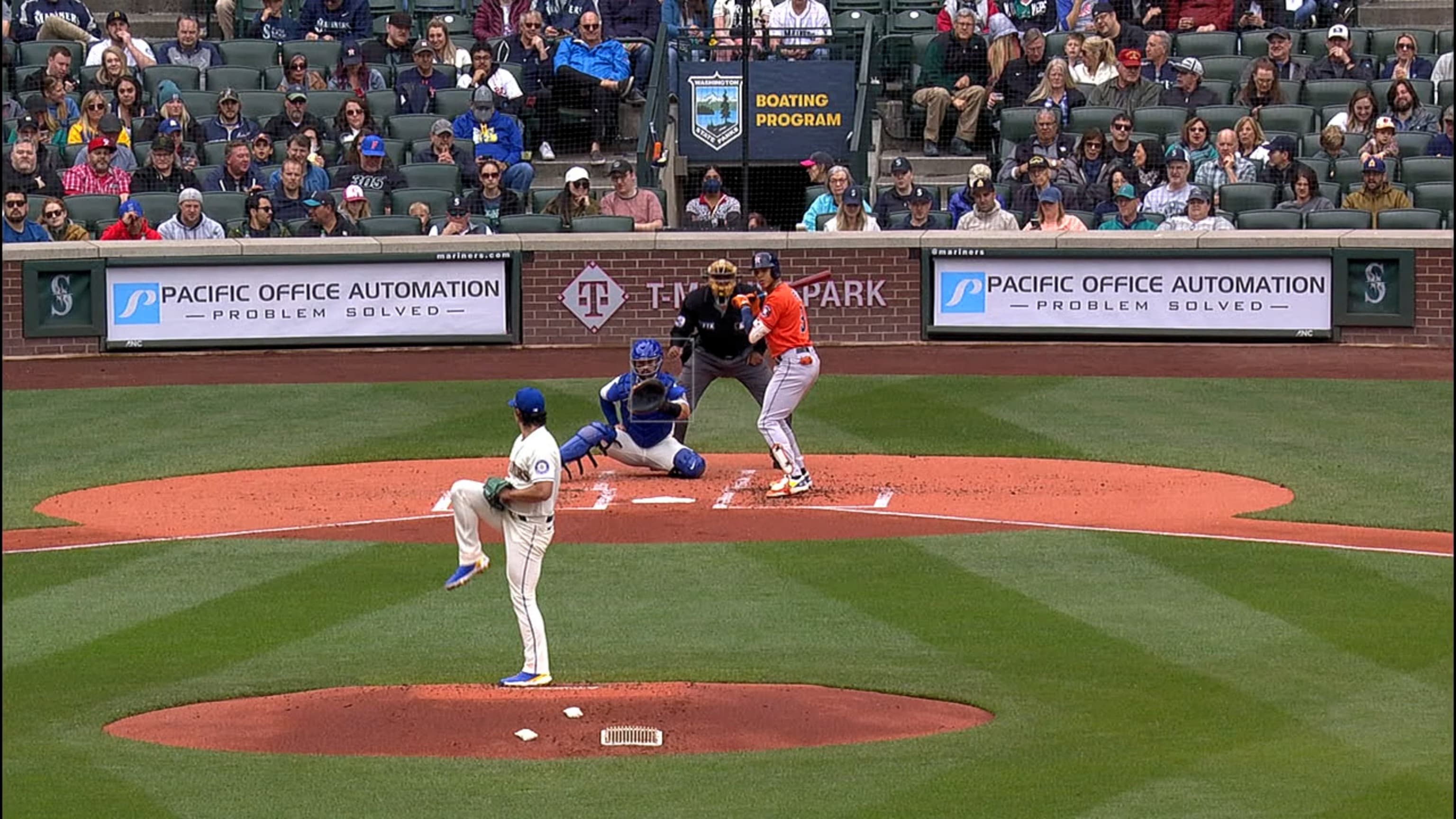 Jonrón solitario de Jeremy Peña