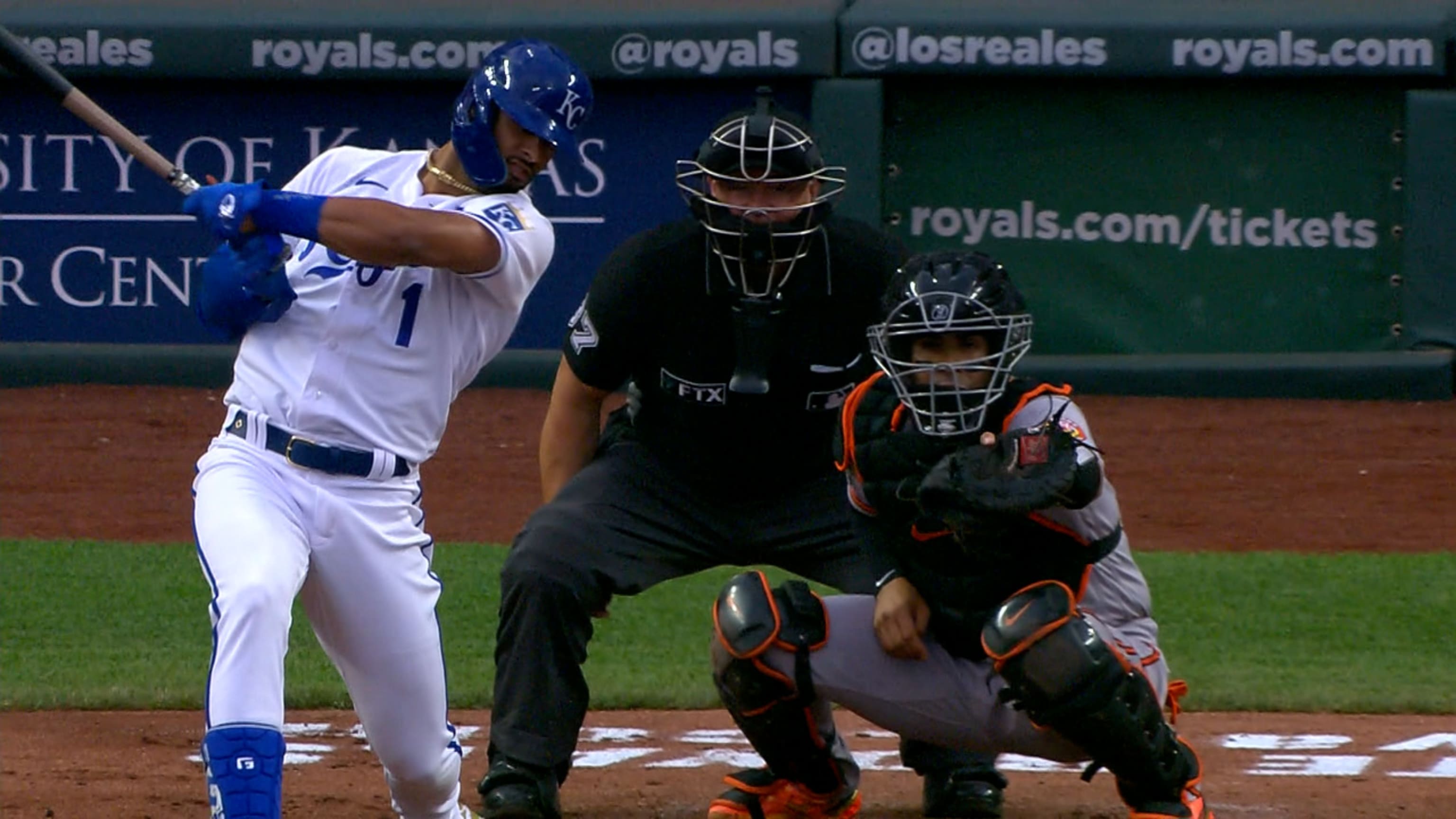 Nick Pratto's first walk-off homer powers Royals past Red Sox
