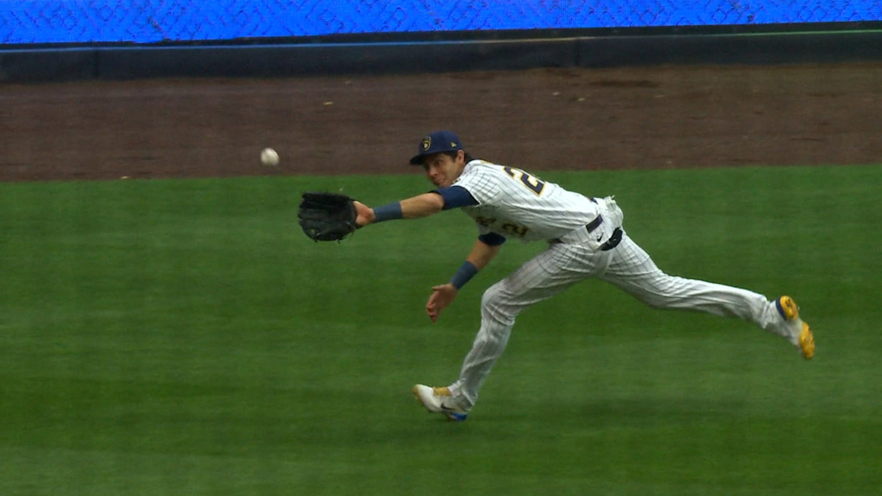 Hats Off Lorenzo Cain GIF - Hats Off Lorenzo Cain Milwaukee