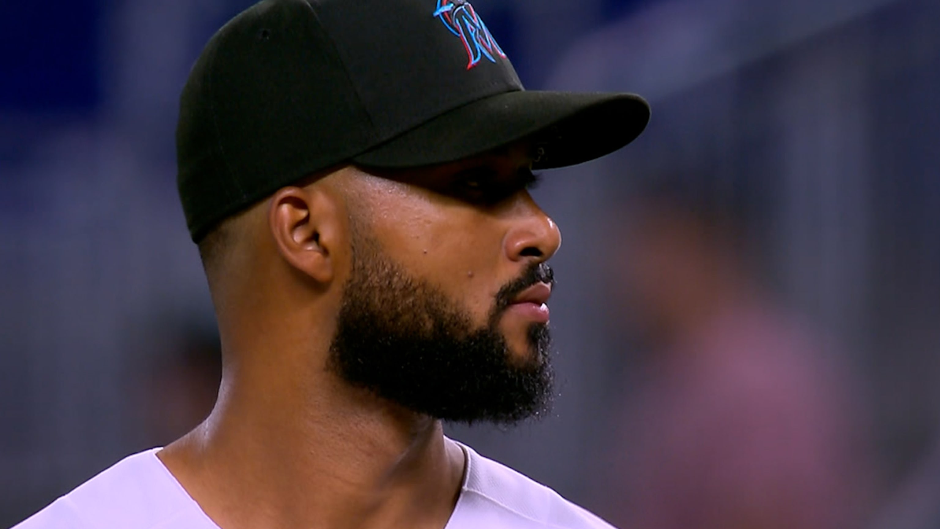 Alcántara poncha a 8