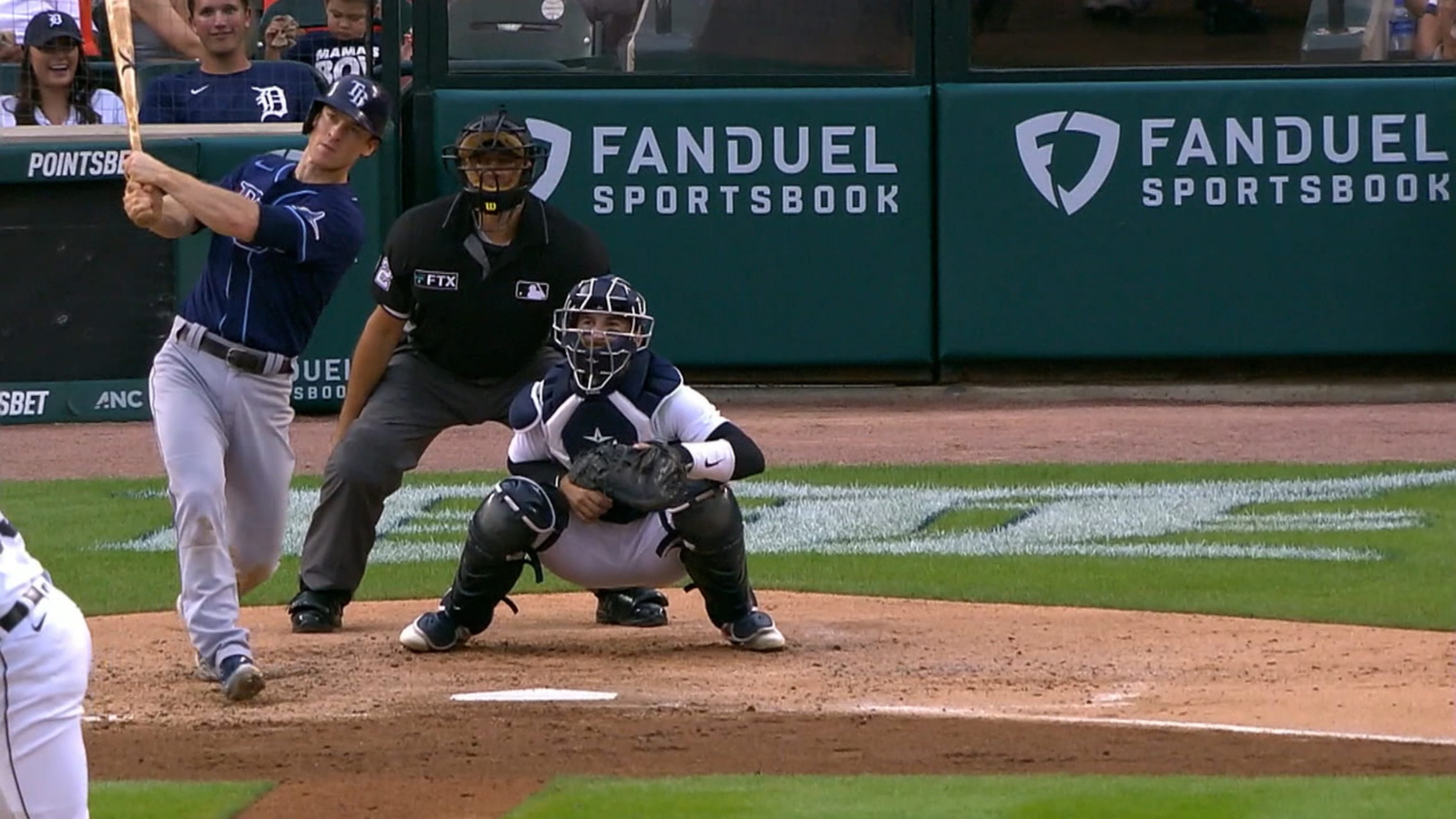 Marlins trade for Joey Wendle