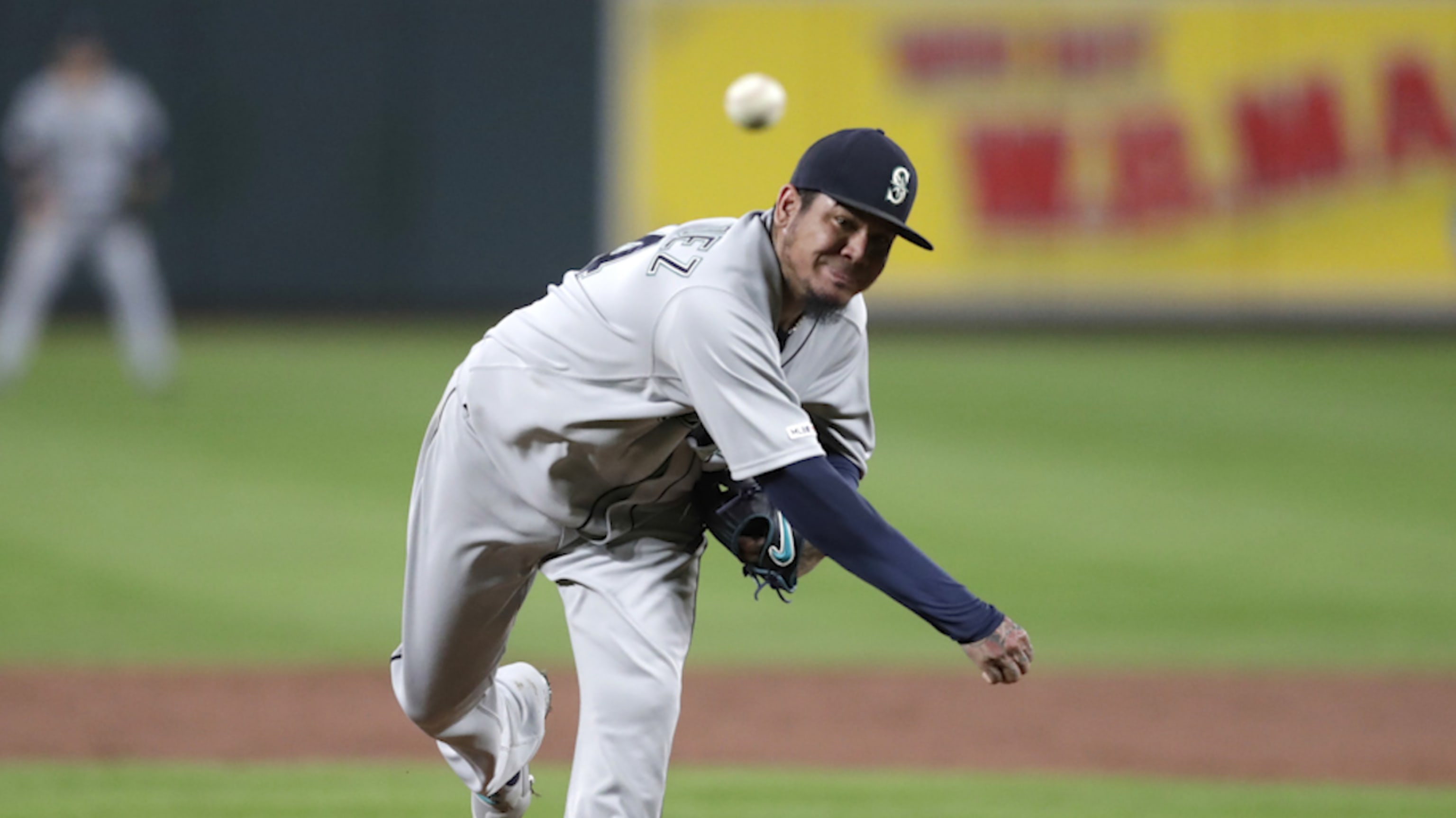 felix hernandez braves jersey