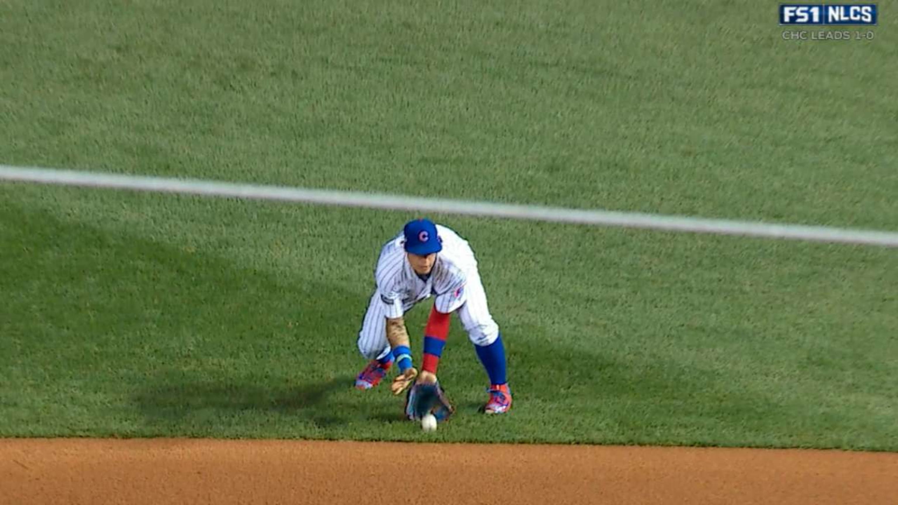 Javier Baez Drops No-Look Tag at World Baseball Classic