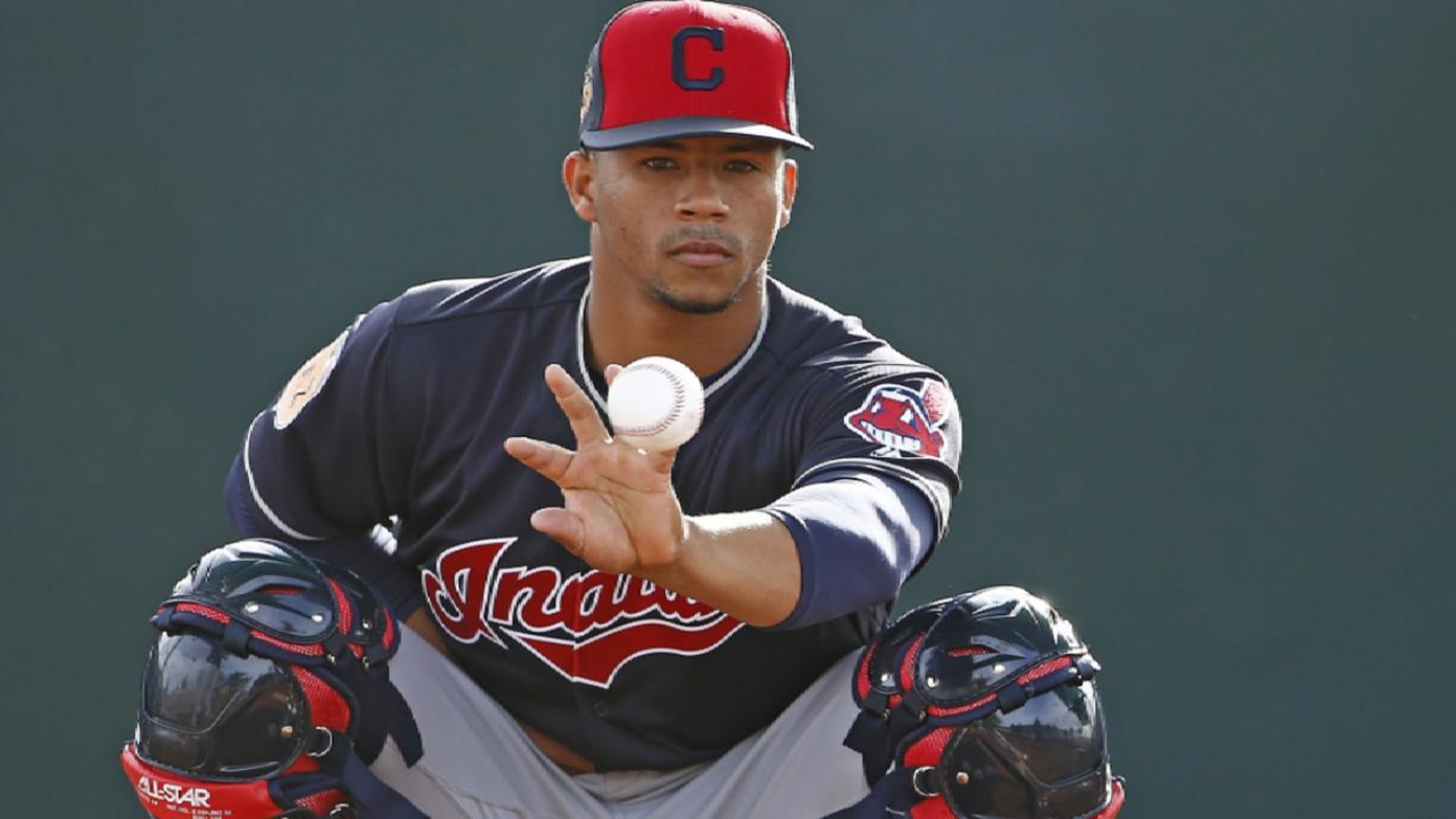 Indians trade Francisco Mejia to Padres for relievers Brad Hand