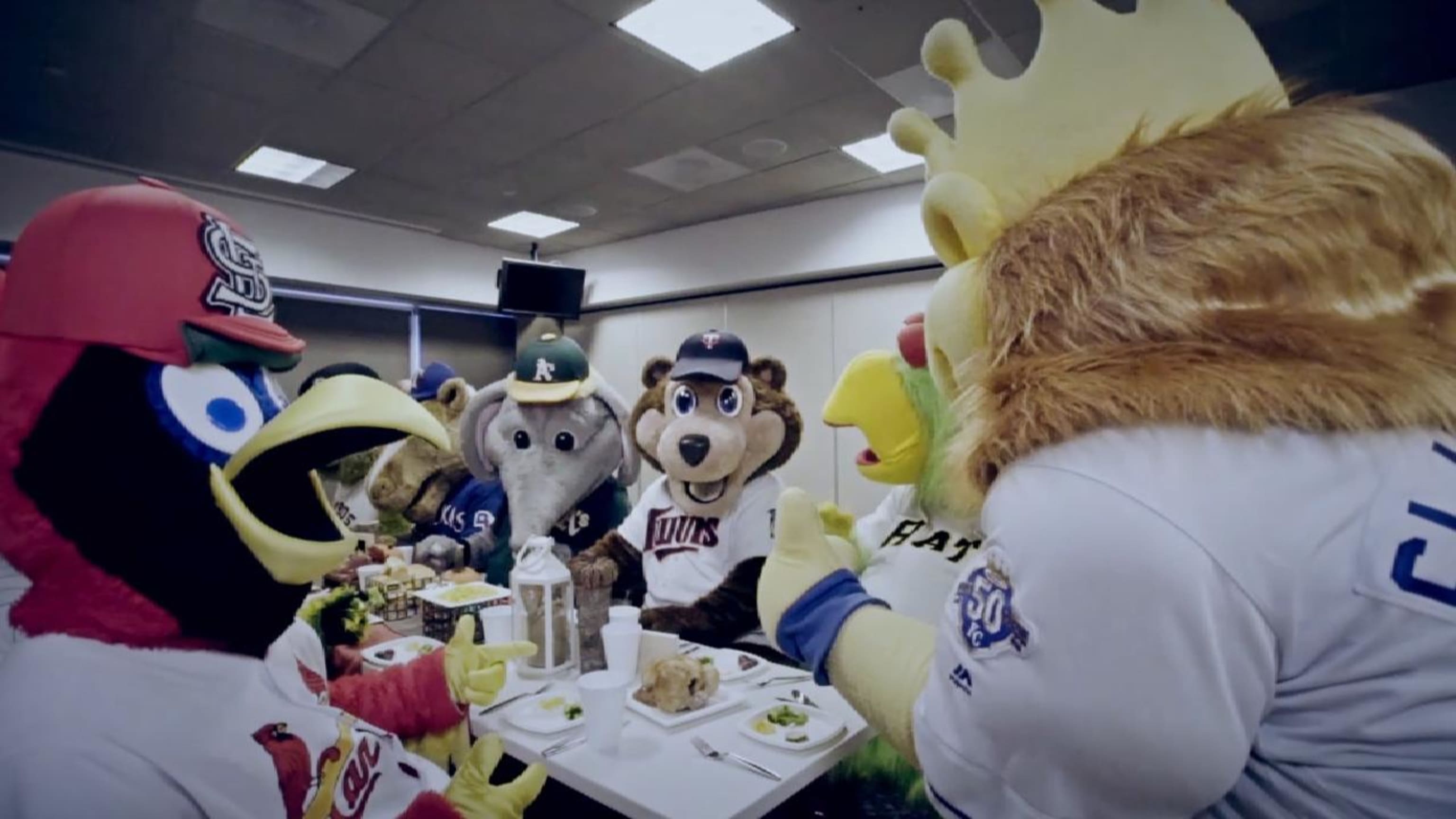 MLB's mascots gathered for a Thanksgiving meal ... and it ended in a food  fight | MLB.com, image size:3072x1728