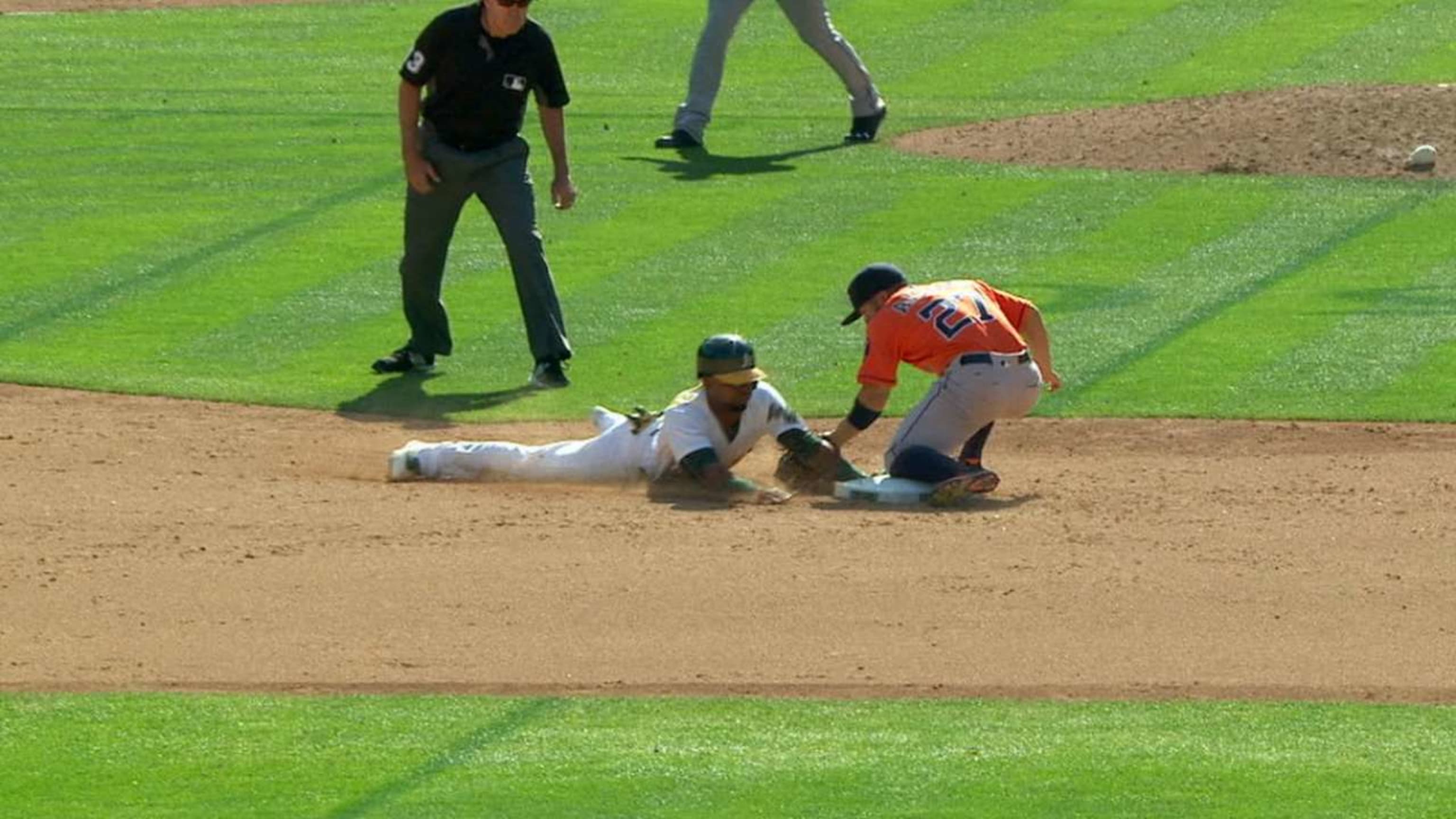 MLB Roundup: Evan Gattis's two home runs lift Astros to 10th straight  victory - The Boston Globe