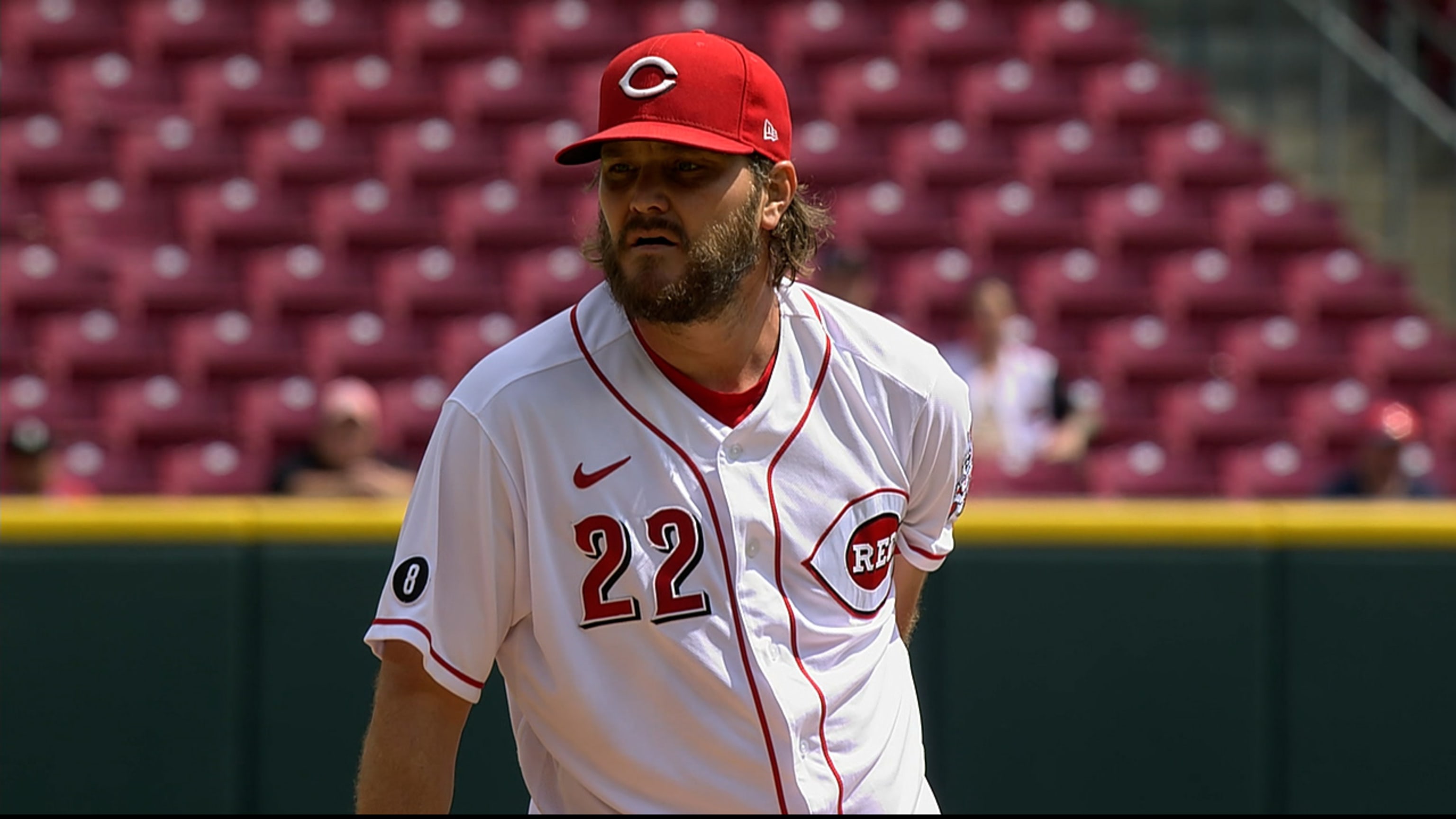 Wade Miley fans Tyler O'Neill