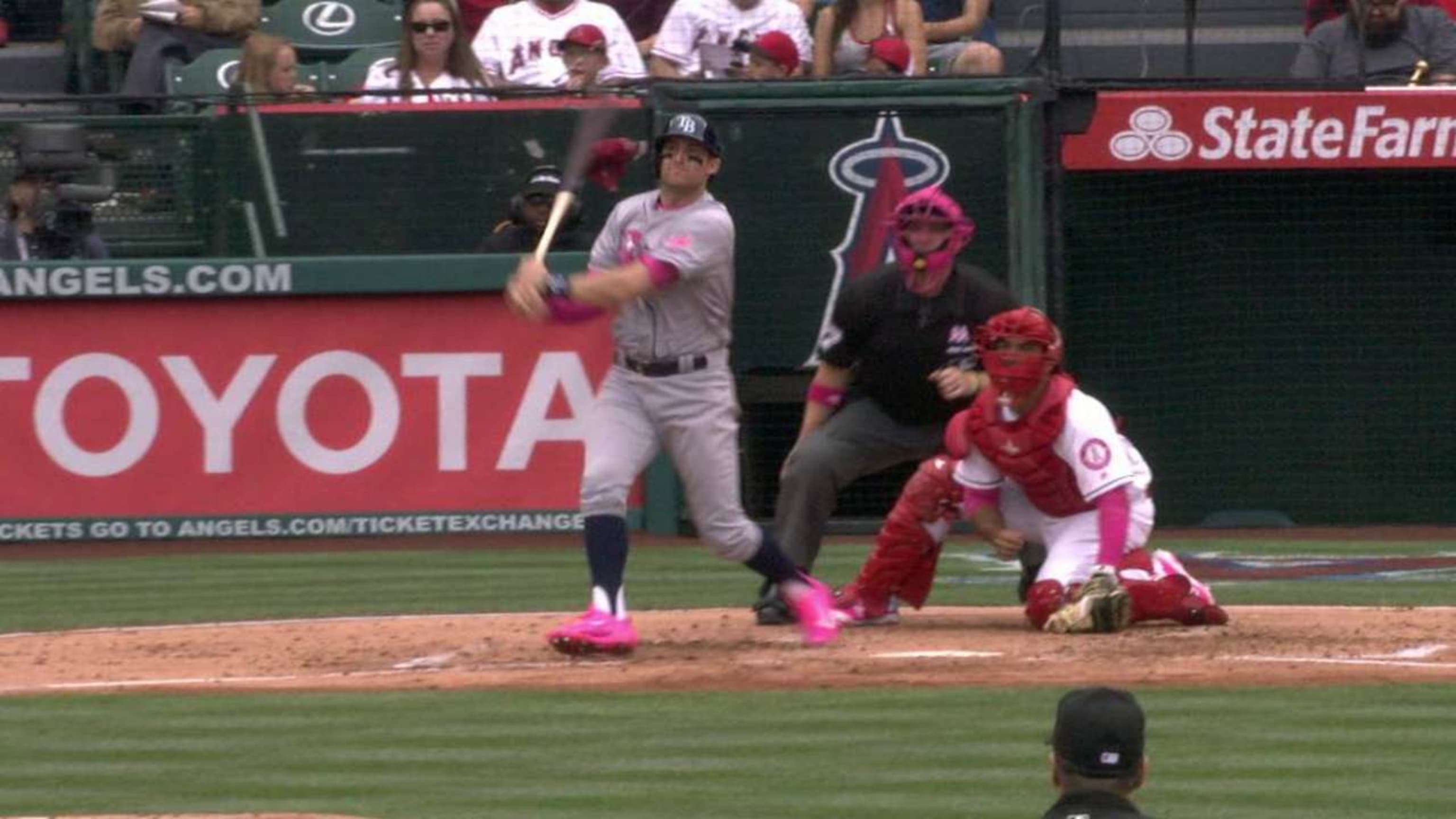 Rays raise awareness with pink bats, uniforms