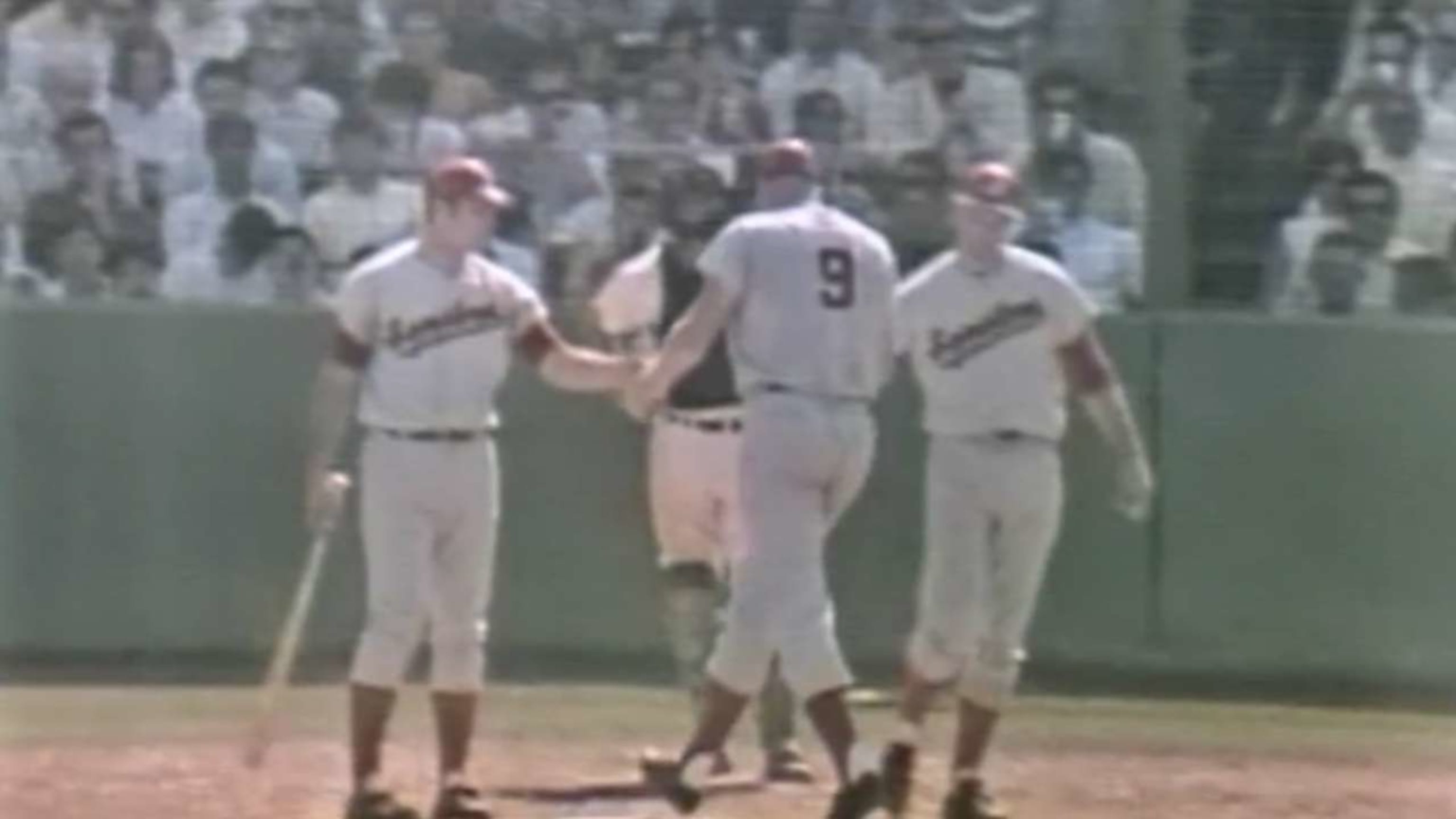 Howard's 39th homer of season