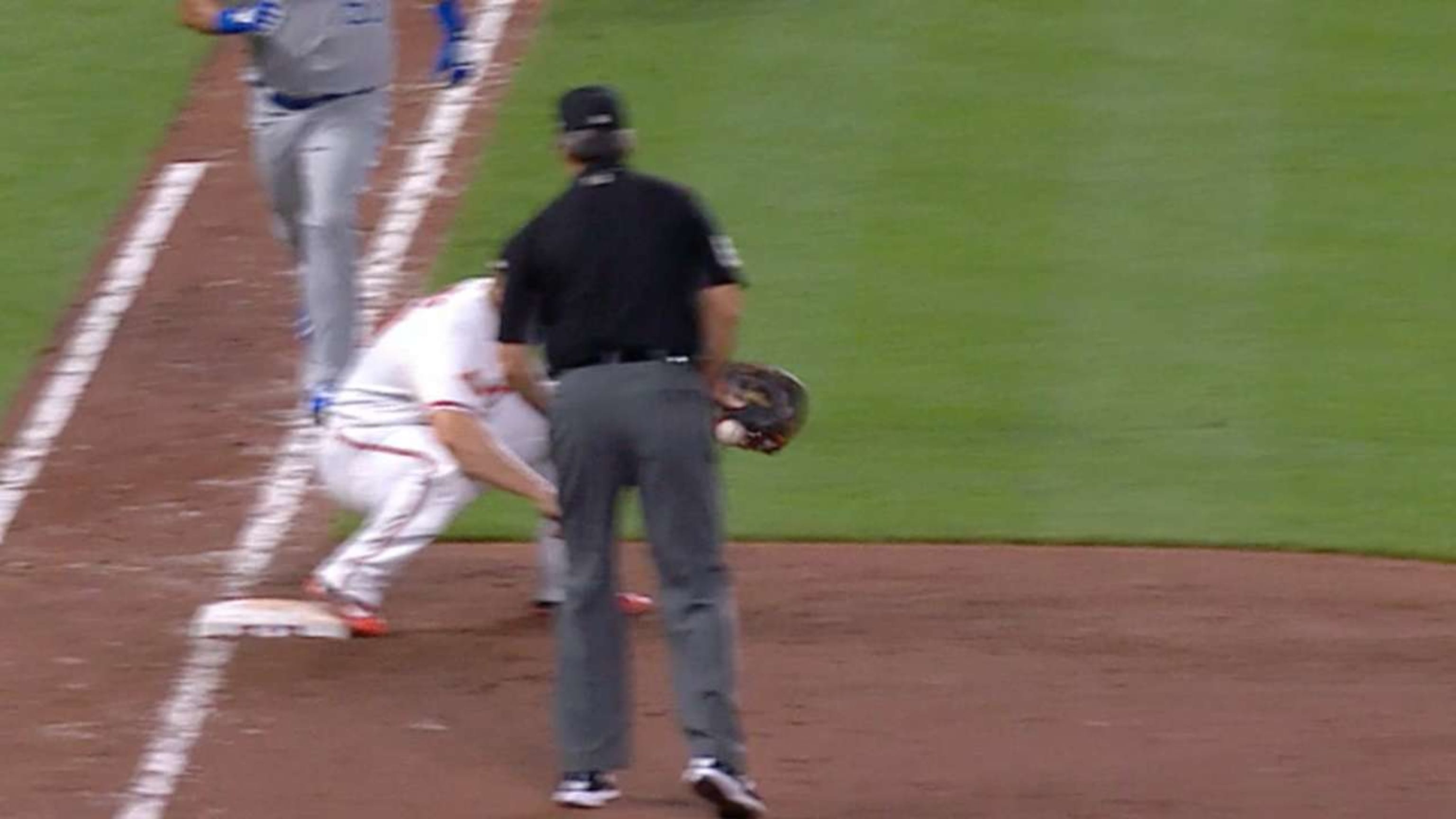 Machado makes an UNBELIEVABLE throw from foul territory 