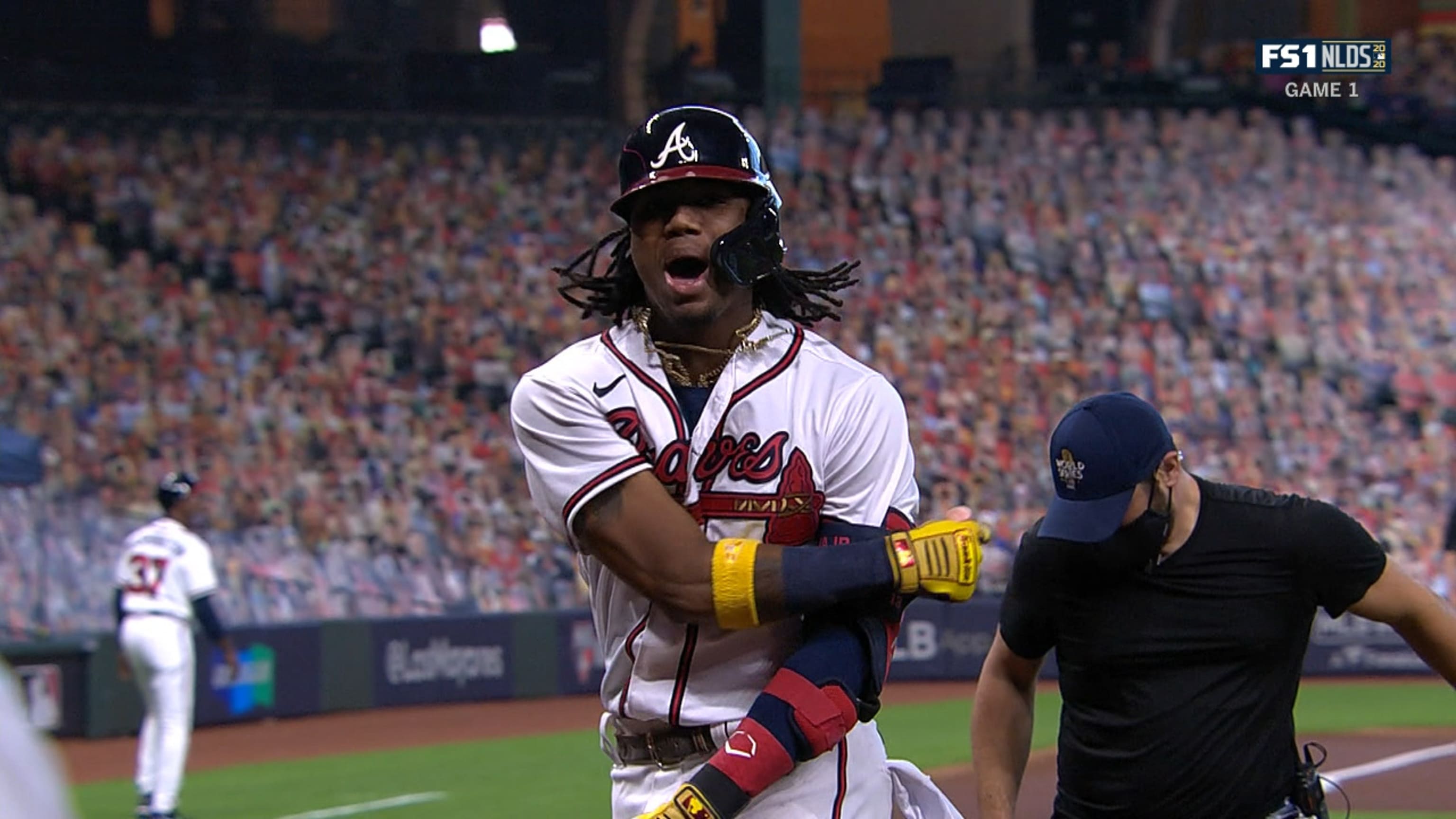 Acuña abre con jonrón 
