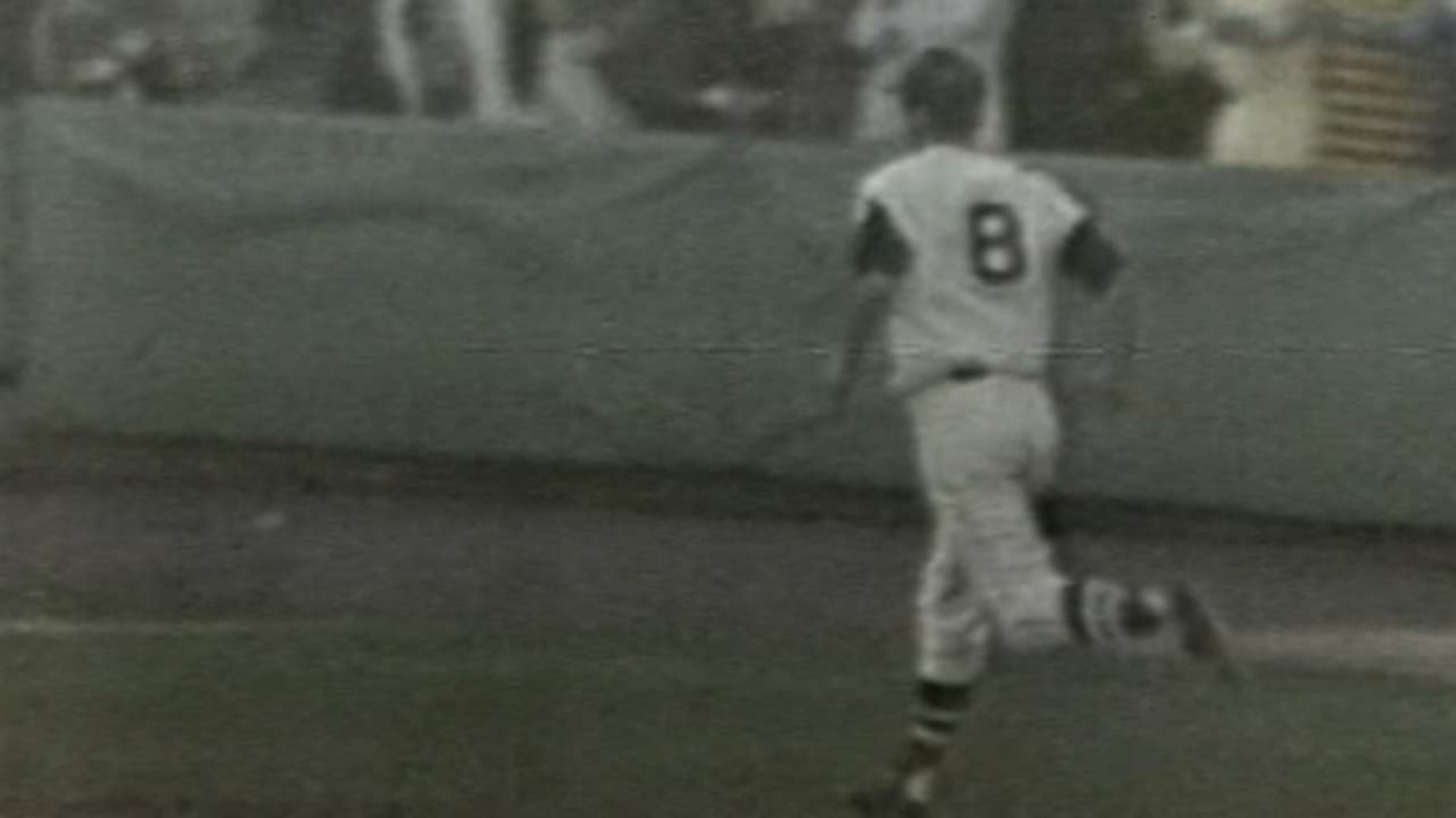Yaz hits 44th home run