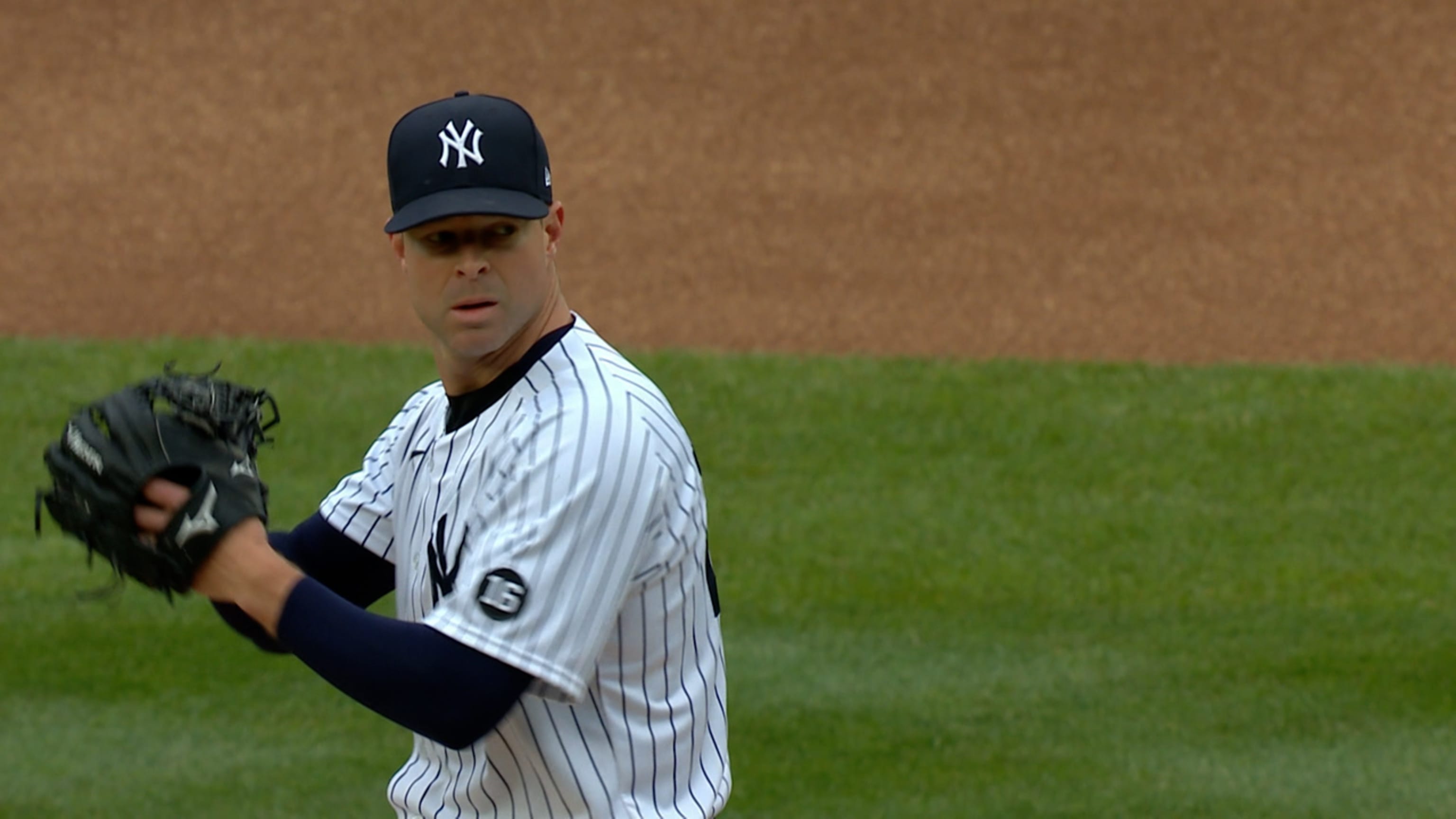 Corey Kluber Strikes Out 6 In Duel With Max Scherzer