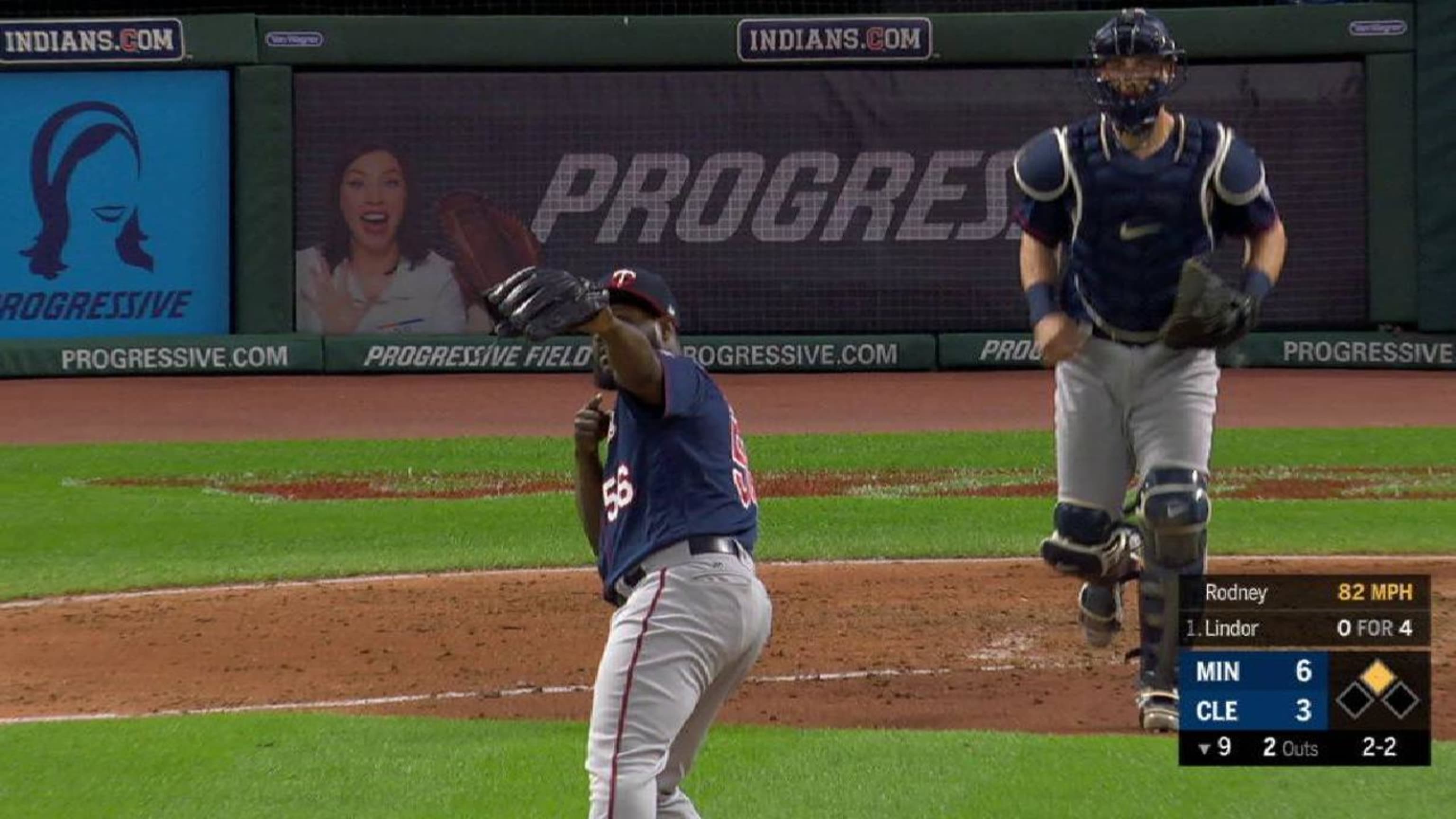 Rodney poncha a Lindor para salvar