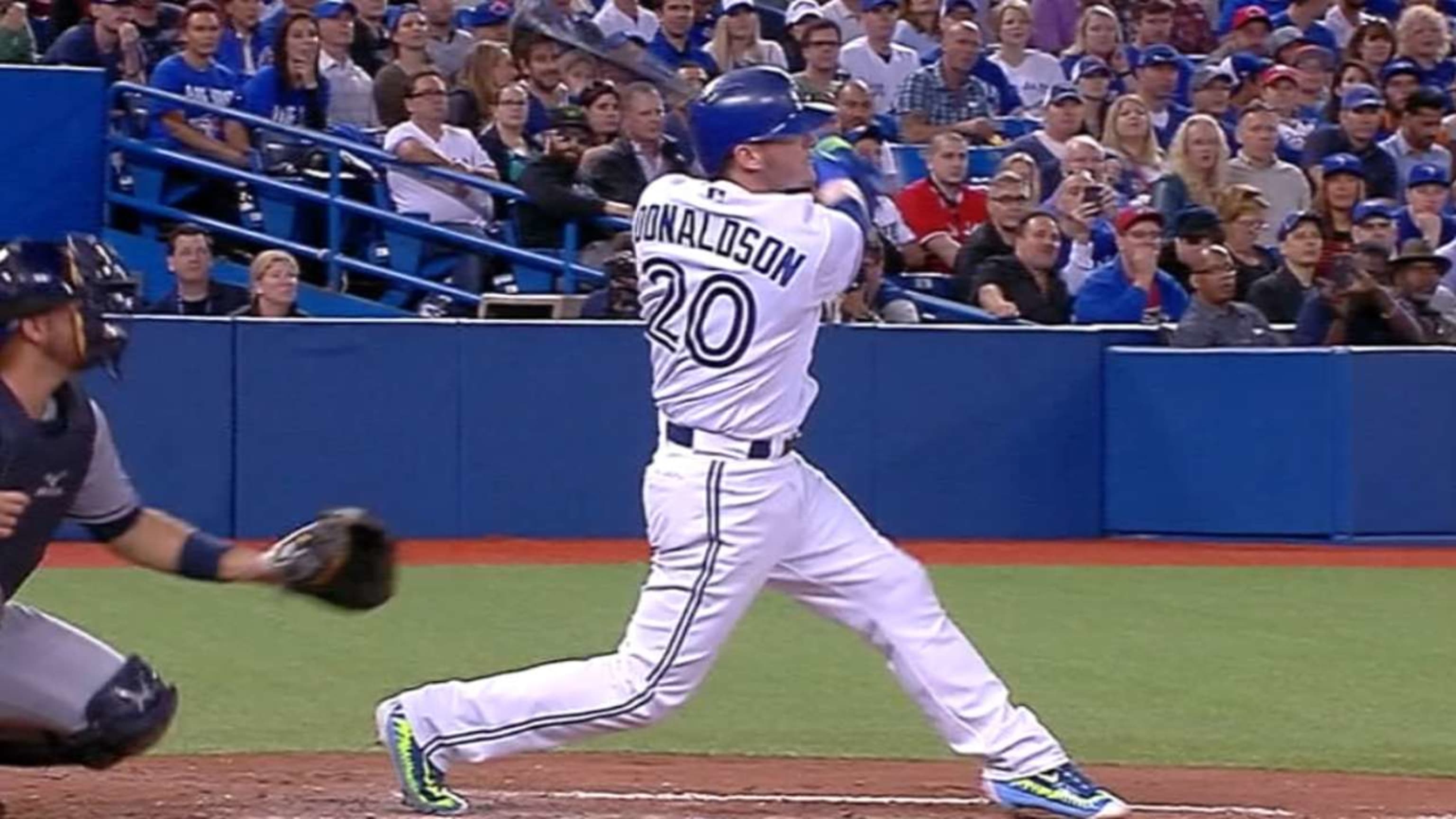Donaldson pega su 40mo bambinazo