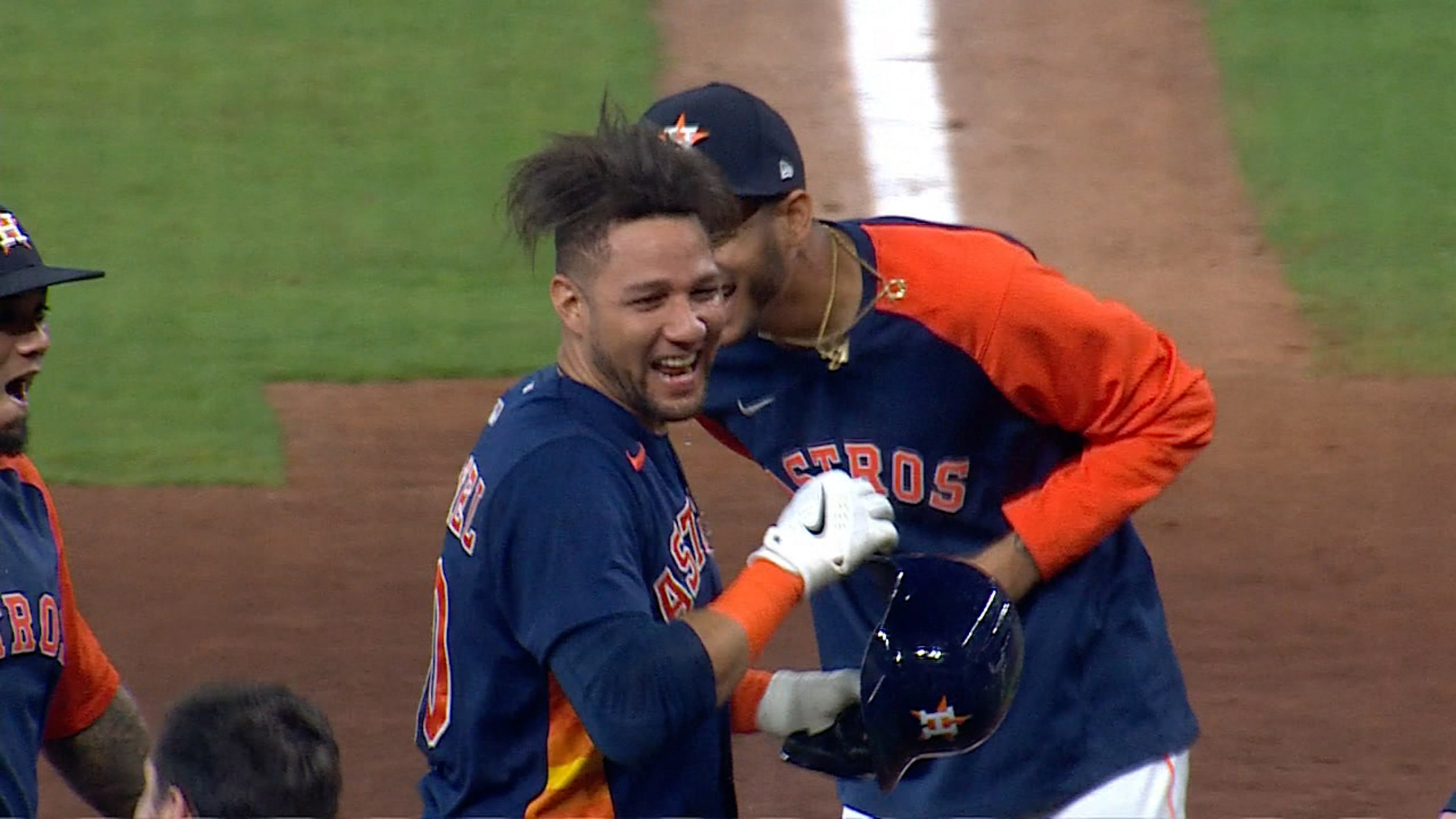 Sencillo de oro de Yuli Gurriel