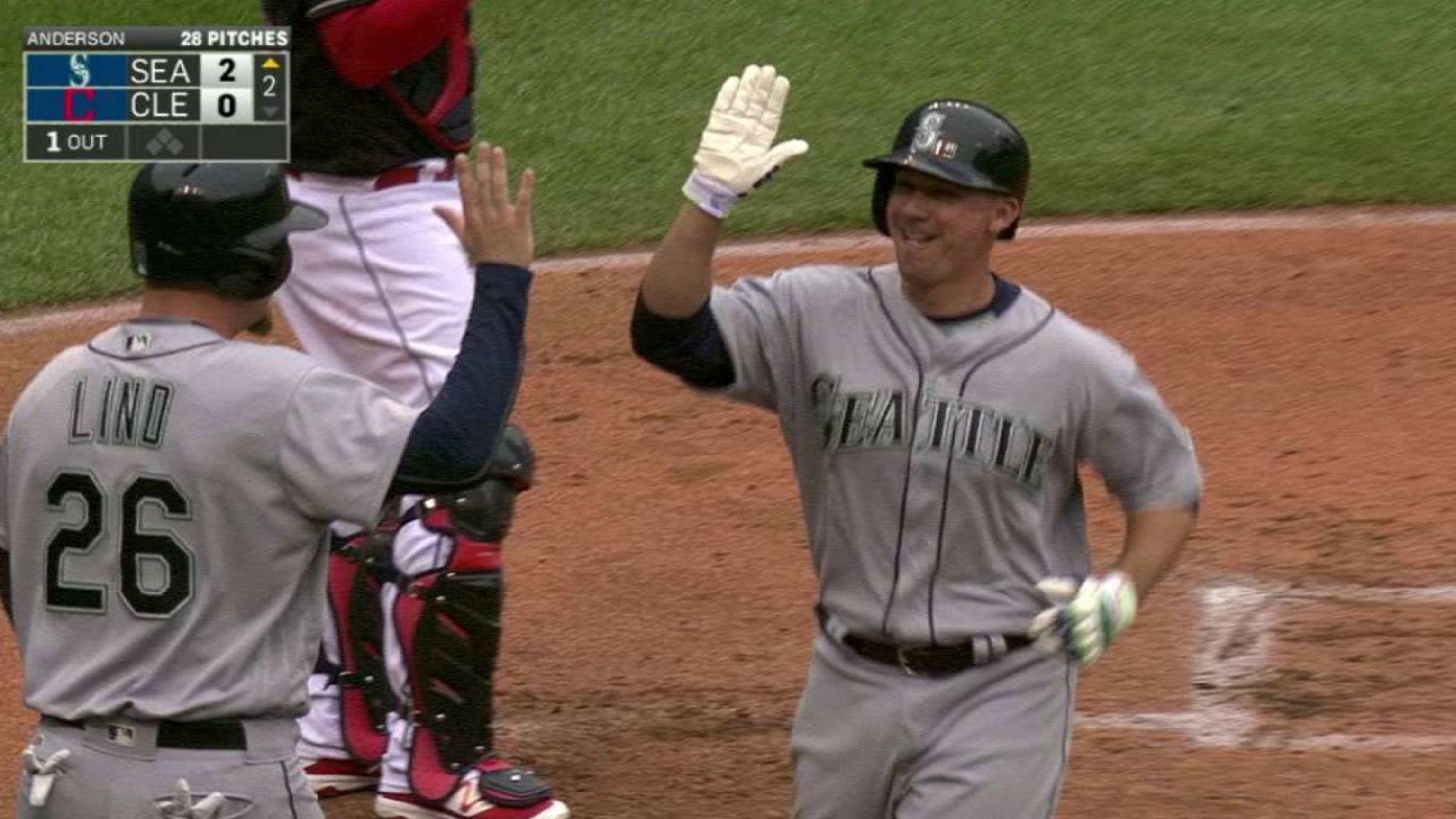 Robinson Cano's homer in 10th inning gives American League a 2-1