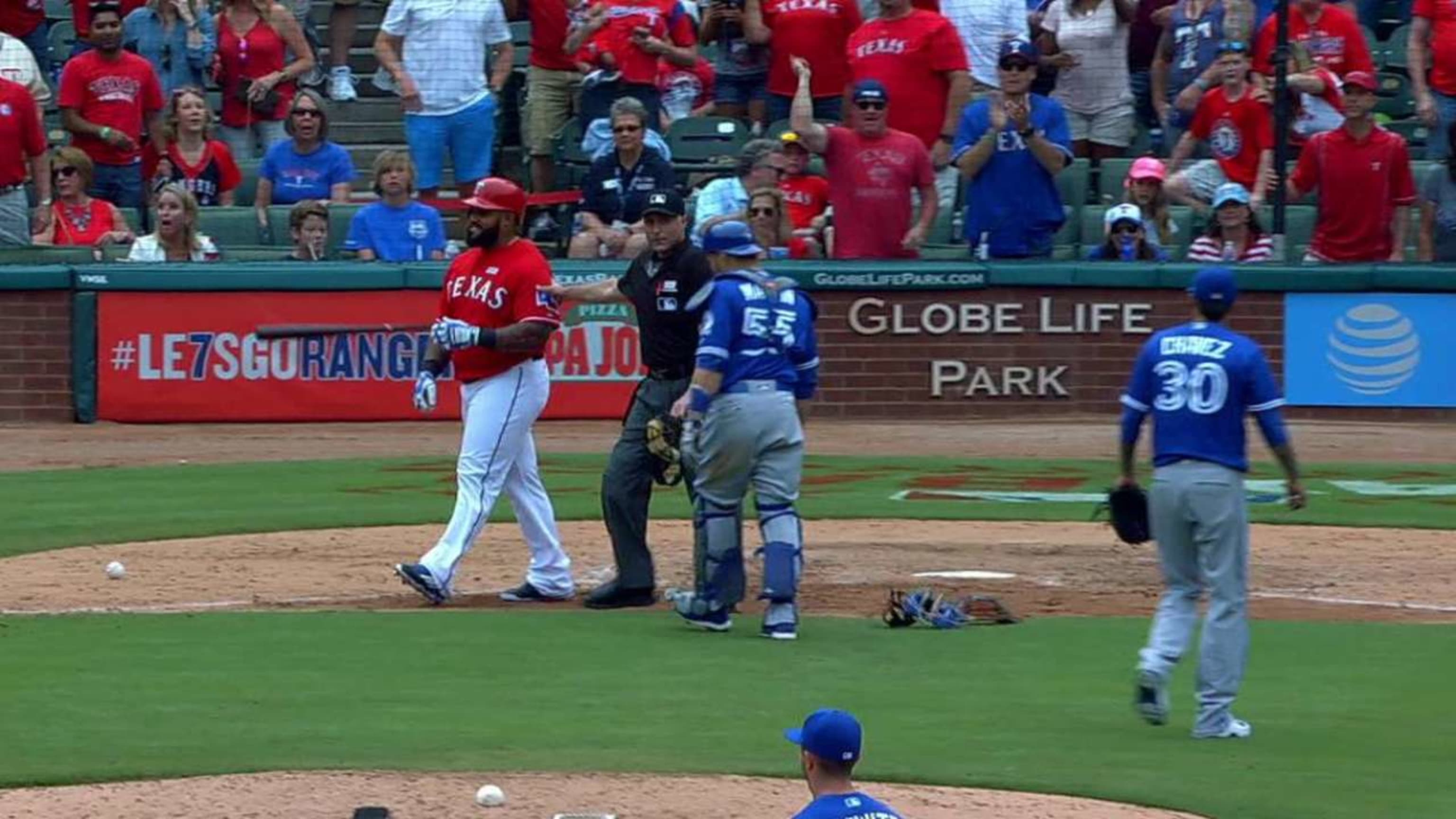 TEX@TOR Gm3: Odor introduced to boos in Toronto 