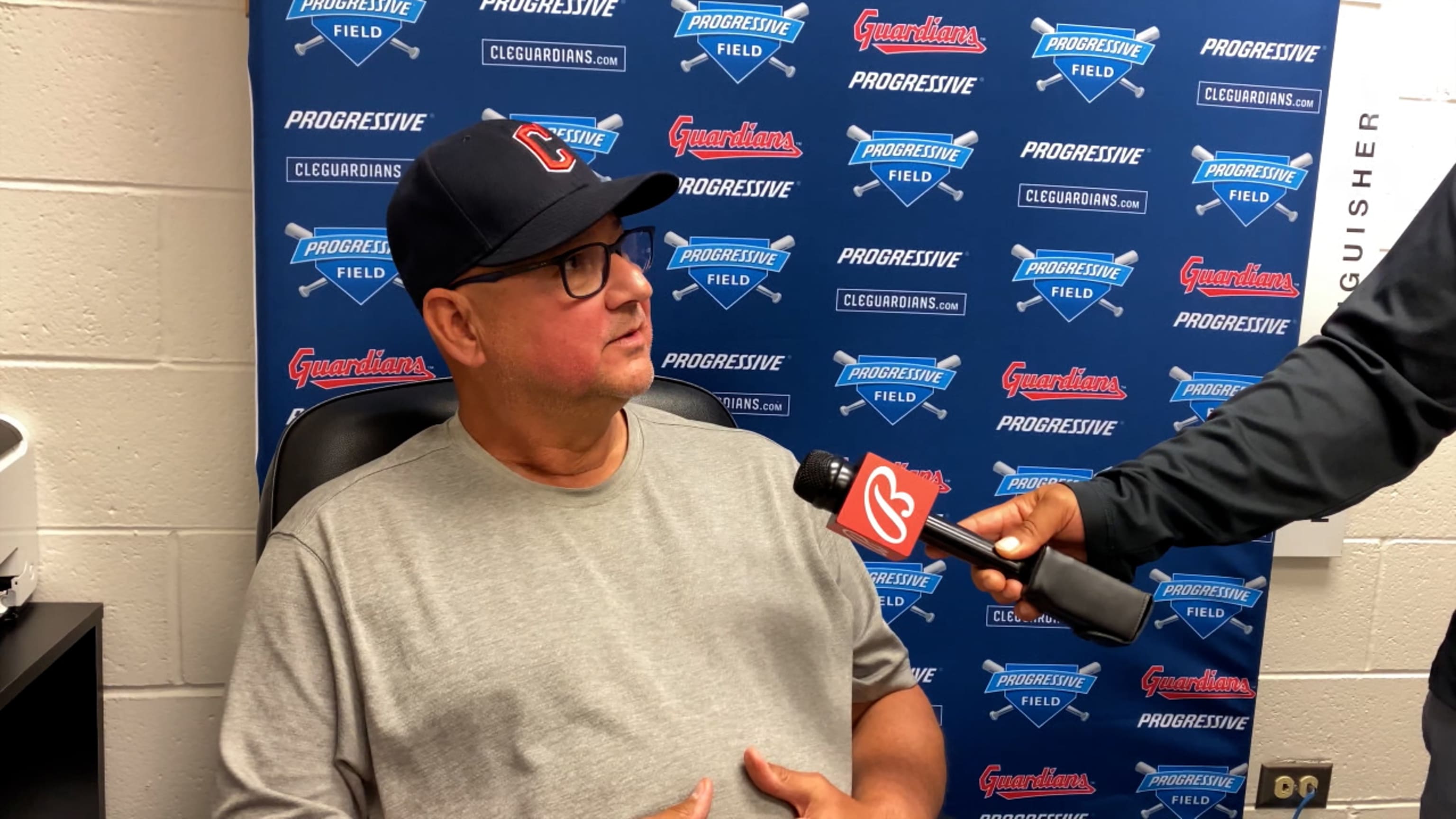 Will Guardians' Jose Ramirez benefit from shift restrictions in 2023? Hey,  Hoynsie 