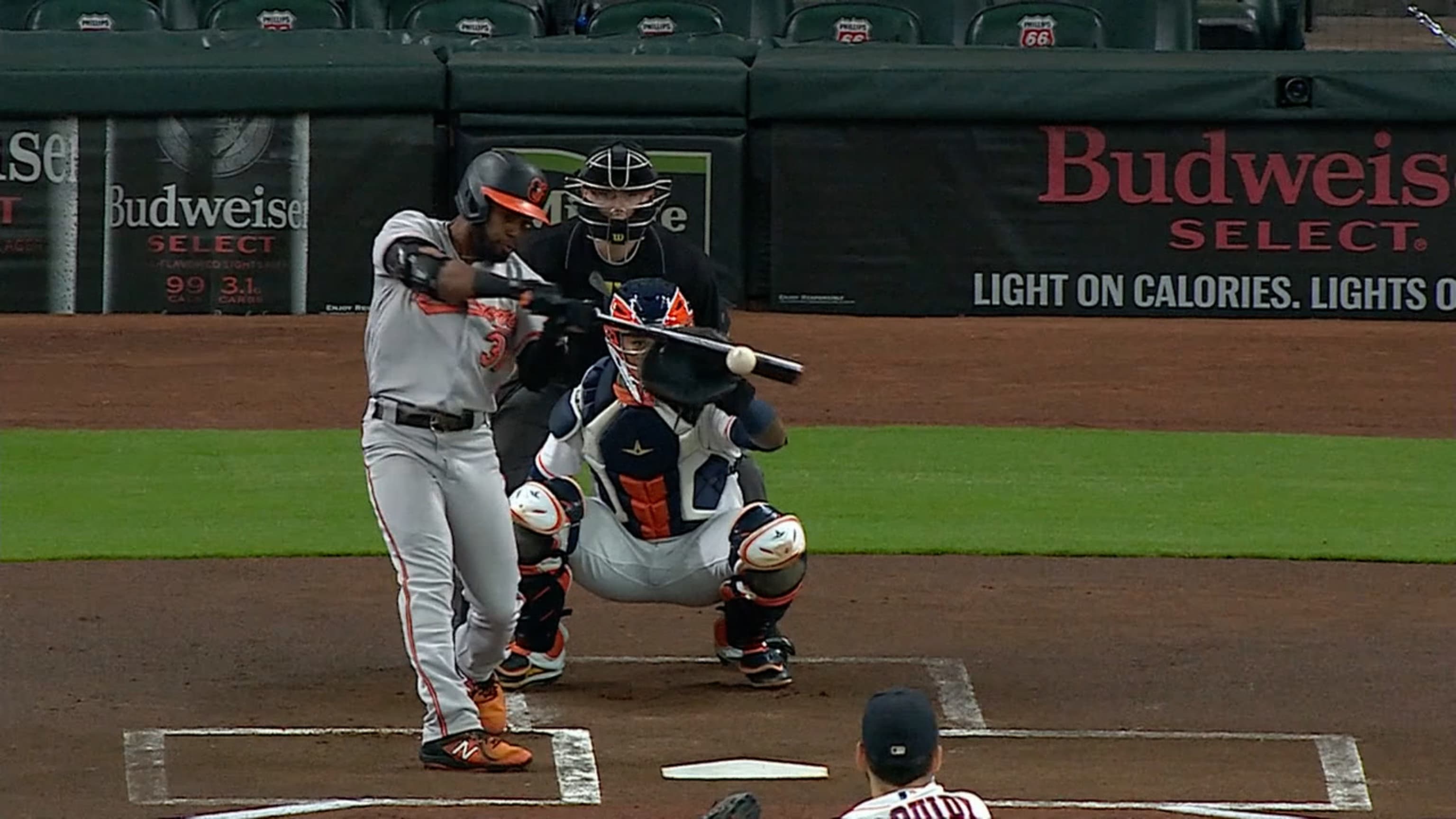 Cedric Mullins opts to bat left-handed