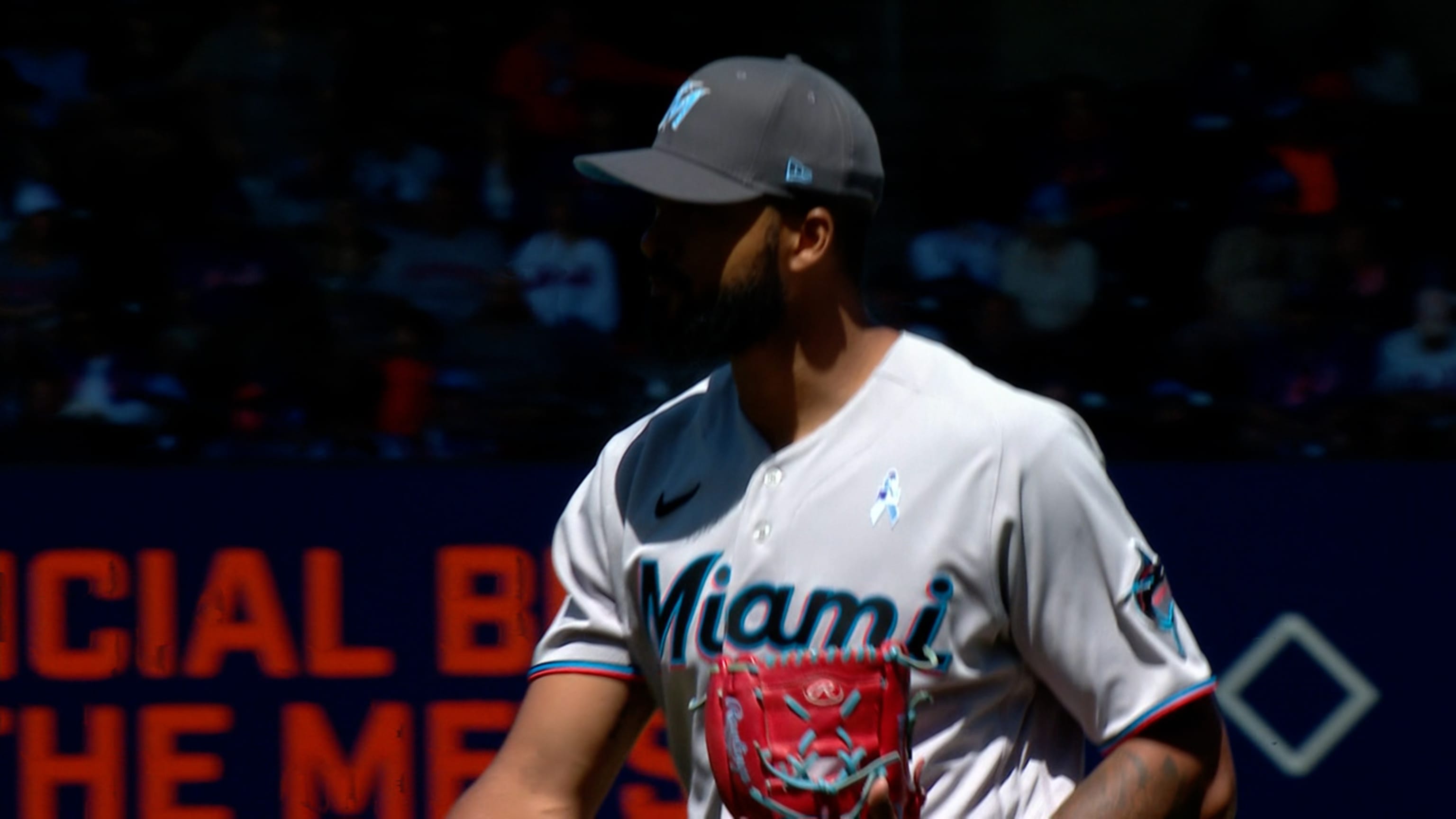 Gran tarde de Sandy Alcántara